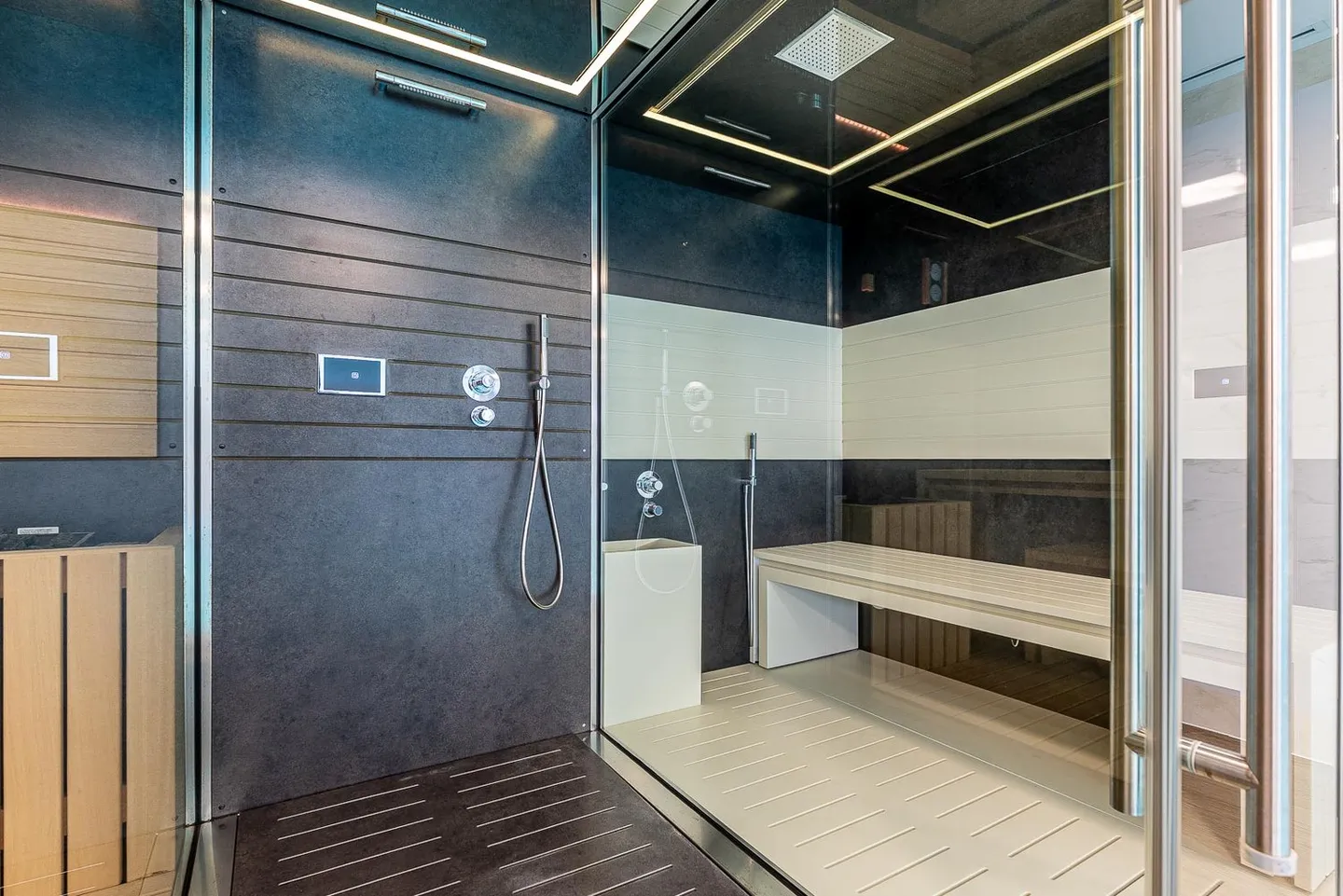 Appartement luxueux occupant tout le bâtiment - Photo 21 sur 22