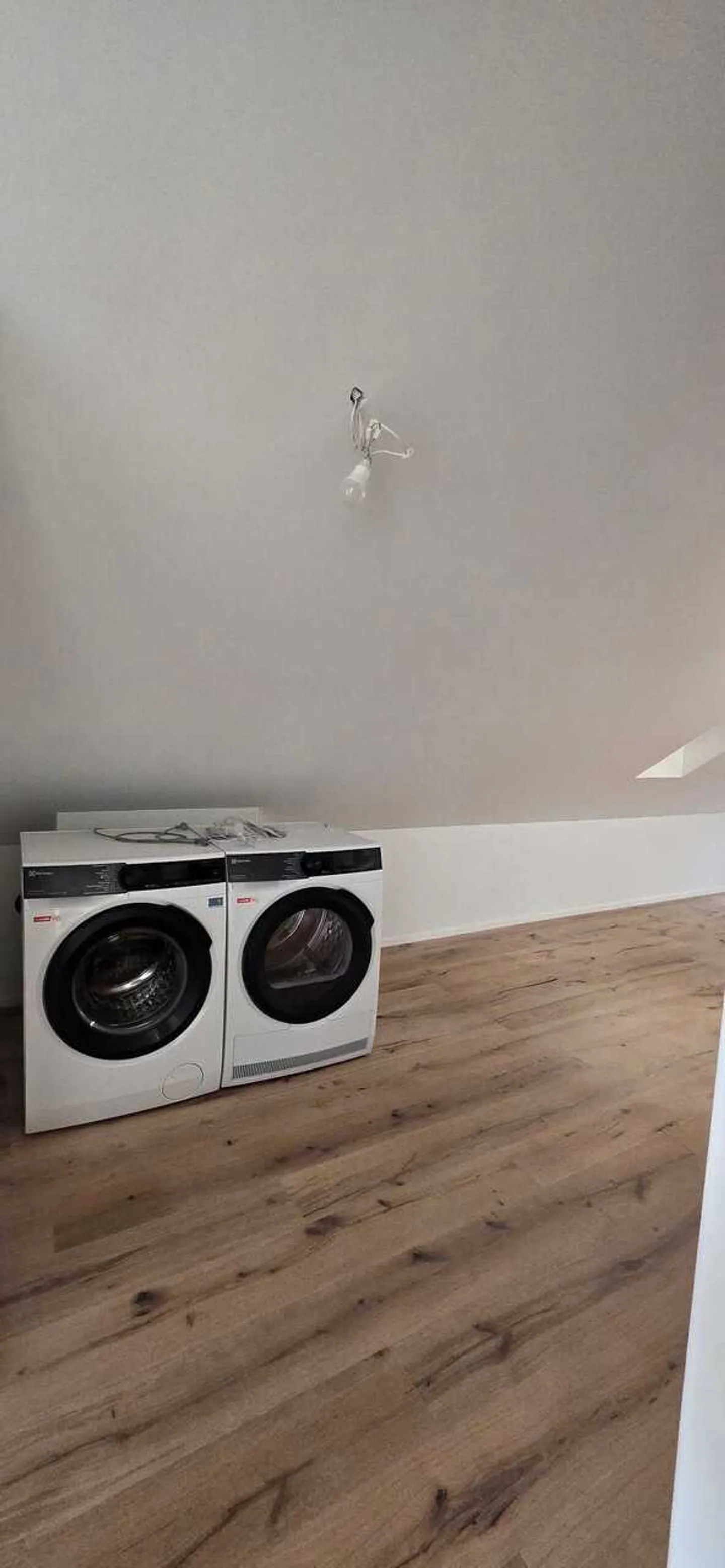 Sunny 3.5-room penthouse apartment for sale in Mettmenstetten - Photo 10 of 13