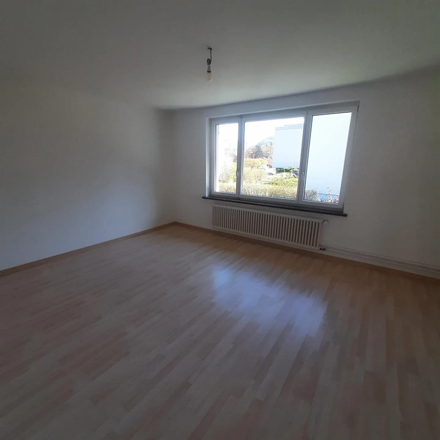 Casa bifamiliare con giardino - Foto 15 di 18