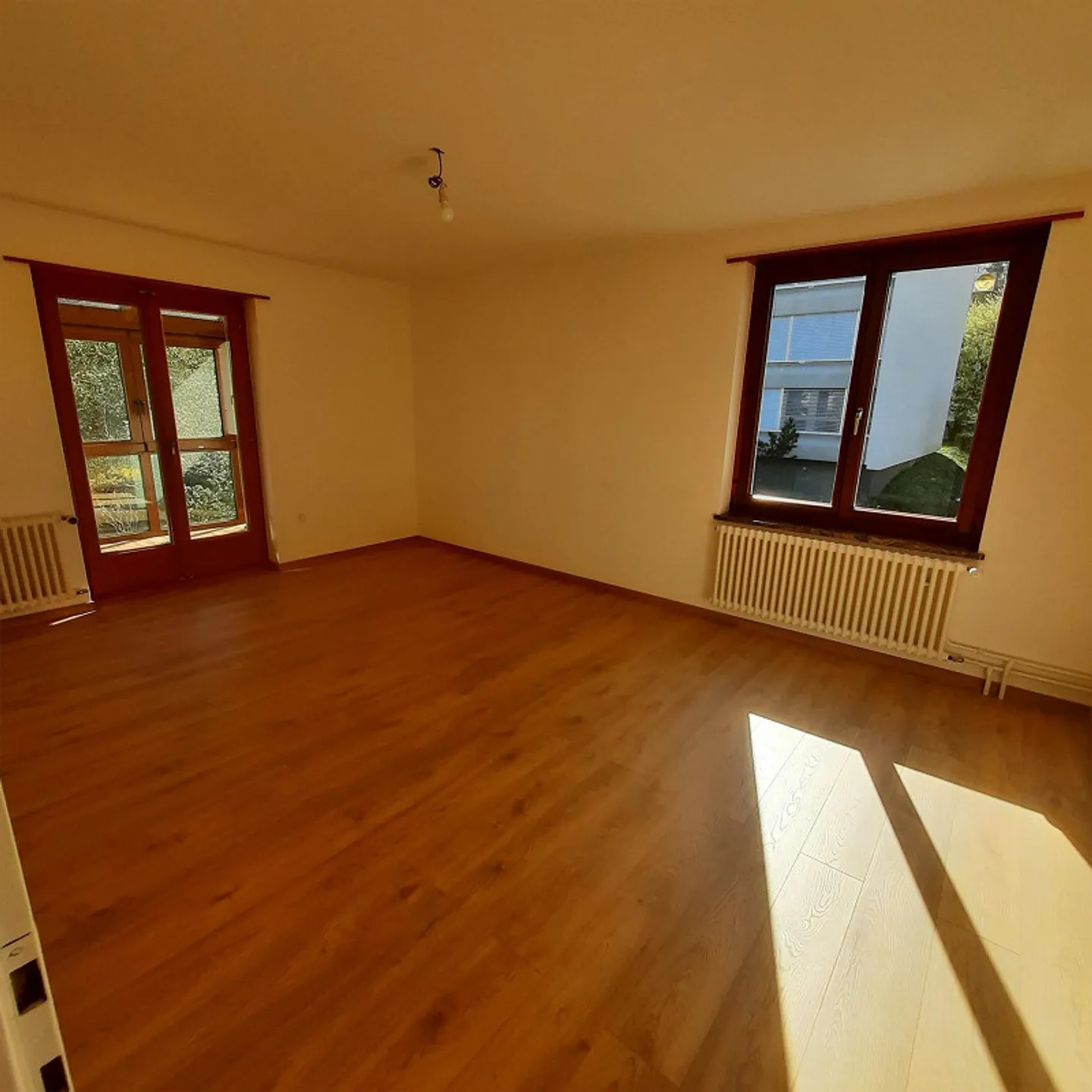 Casa bifamiliare con giardino - Foto 16 di 18