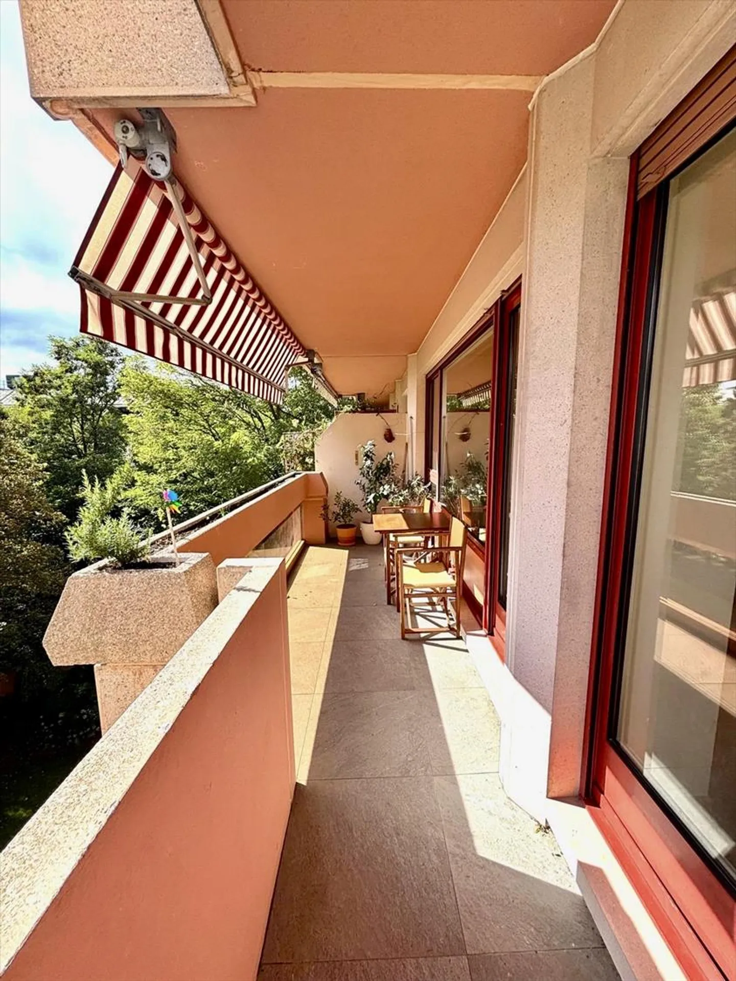 5-Zimmer-Wohnung - Foto 1 von 8