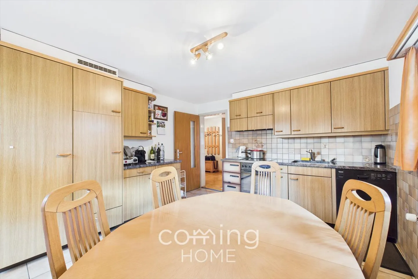 Your Home at Heida-Weinberg - Bright 4-Room Apartment in Visperterminen - Photo 3 of 13