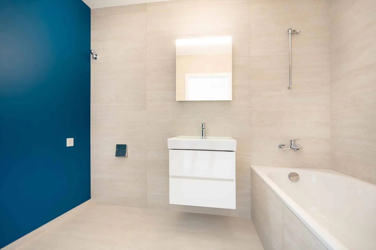 UNIQUE! 5.5-room penthouse of 180m2 with a 168m rooftop terrace - Photo 7 of 13