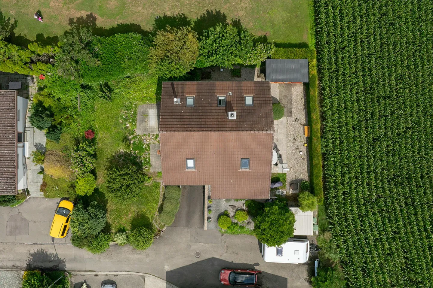 Charming 4.5-Room Single-Family House with Panoramic View in Studen - Photo 4 of 17