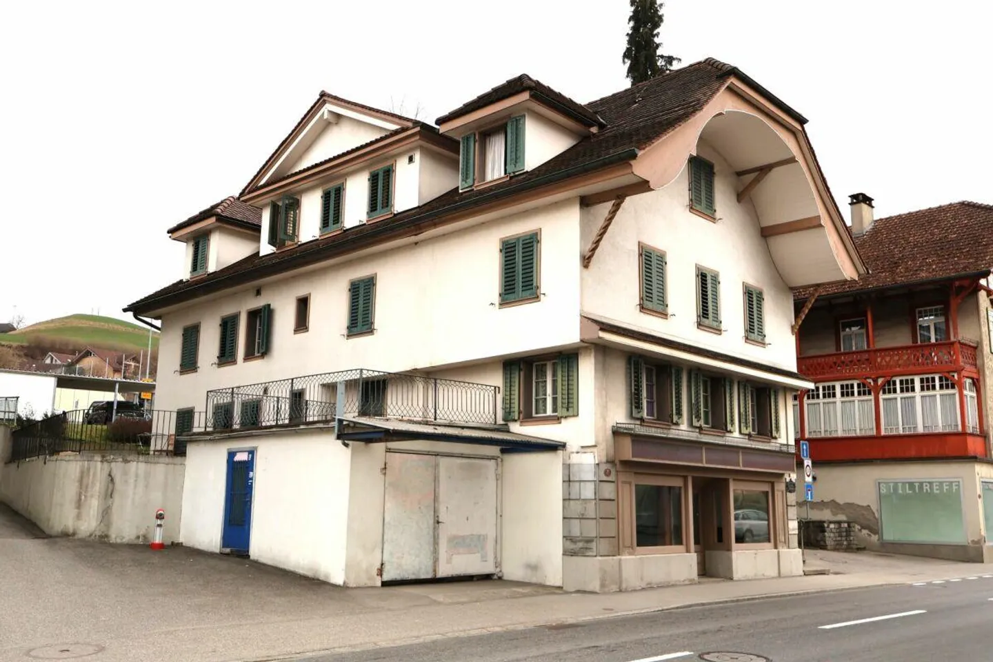 Mehrfamilienhaus mit Potenzial - Foto 1 von 12