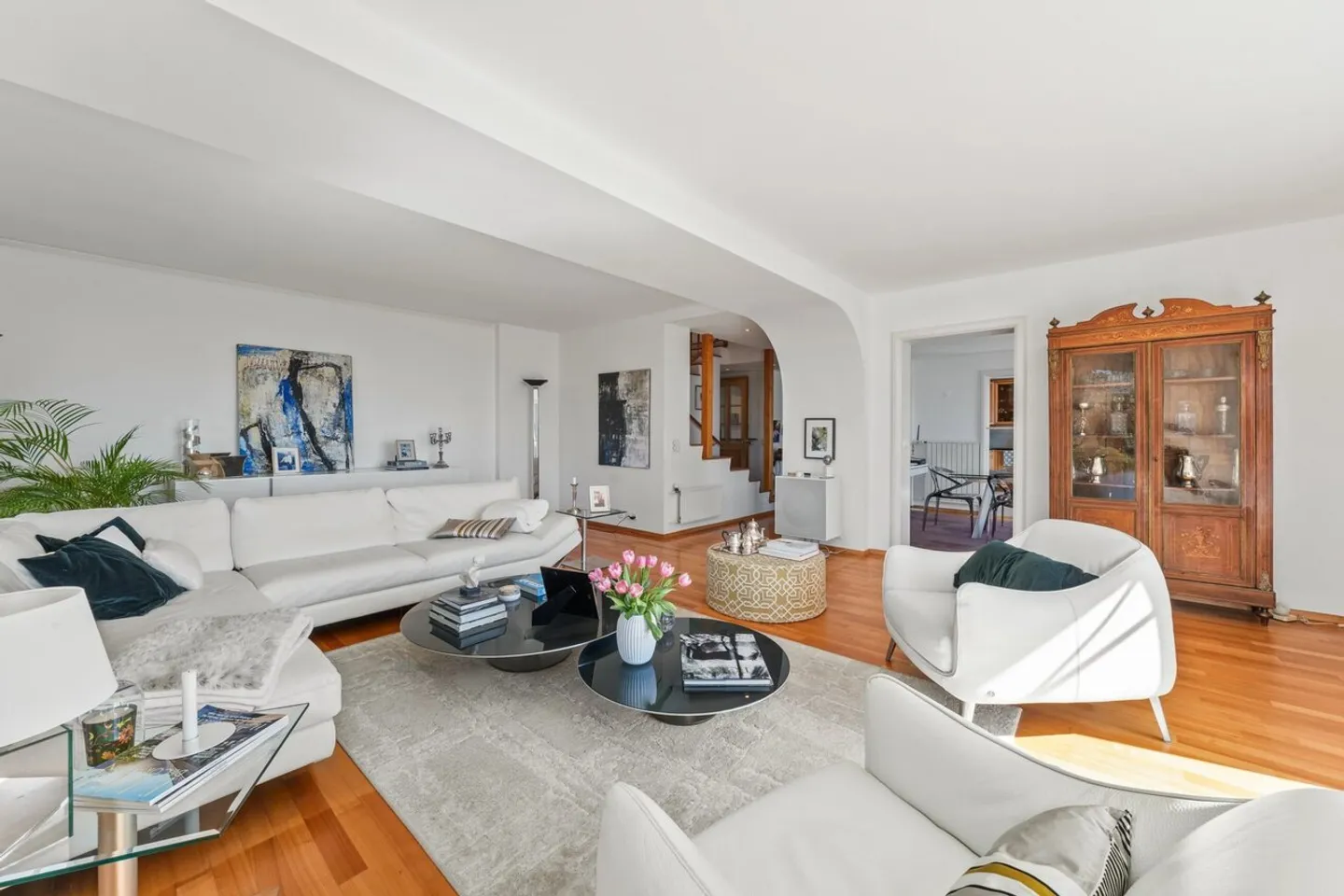 Charming property with breathtaking views - Photo 7 of 13