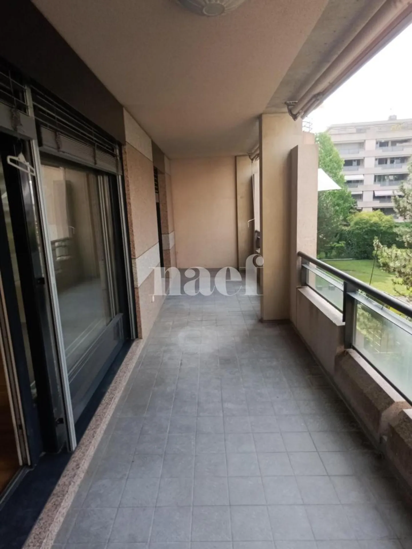 Apartment with 5 rooms and large balcony in Carouge - Photo 10 of 10