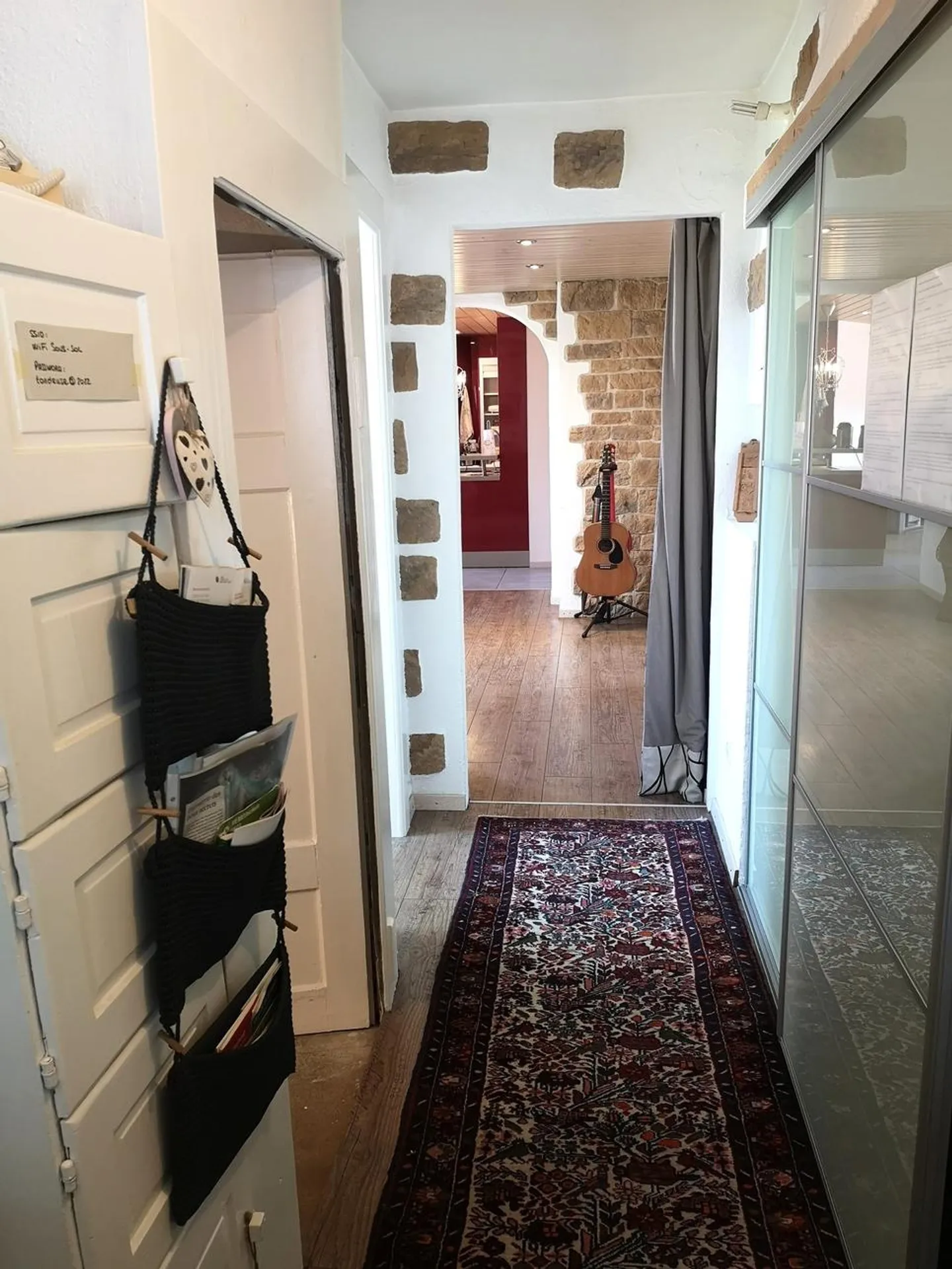 Large family home with 8.5 rooms in Lajoux, possibility of managing guest rooms - Photo 11 of 13
