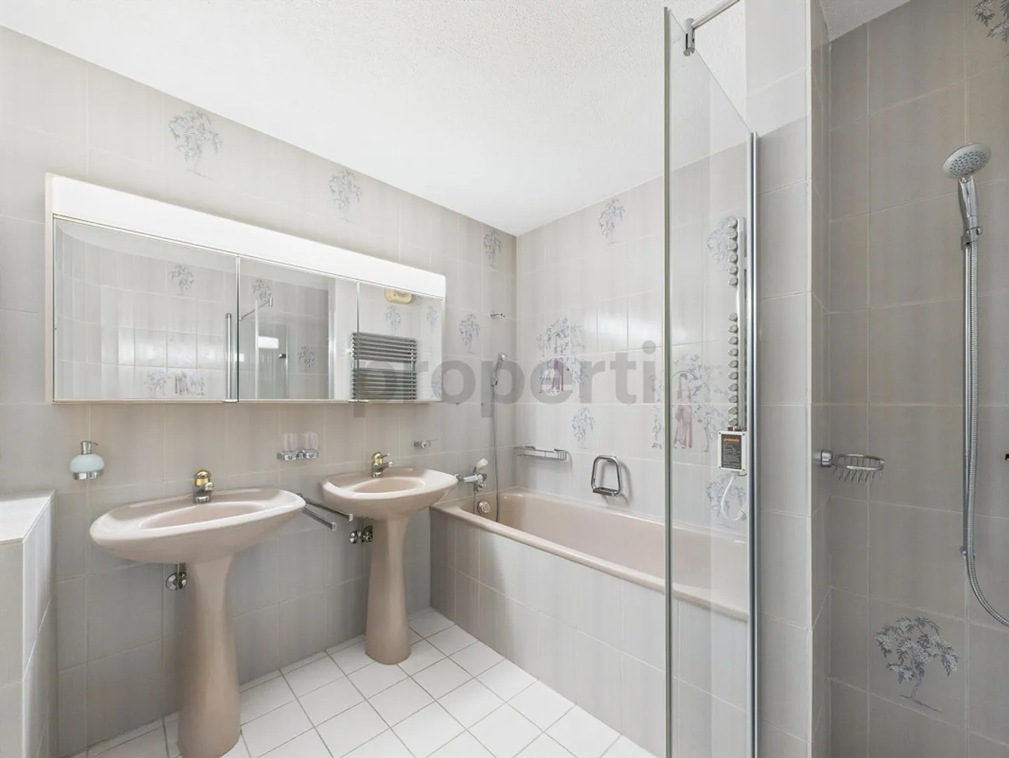 Appartement 4.5 pièces ensoleillé avec vue sur le lac - Photo 10 sur 13