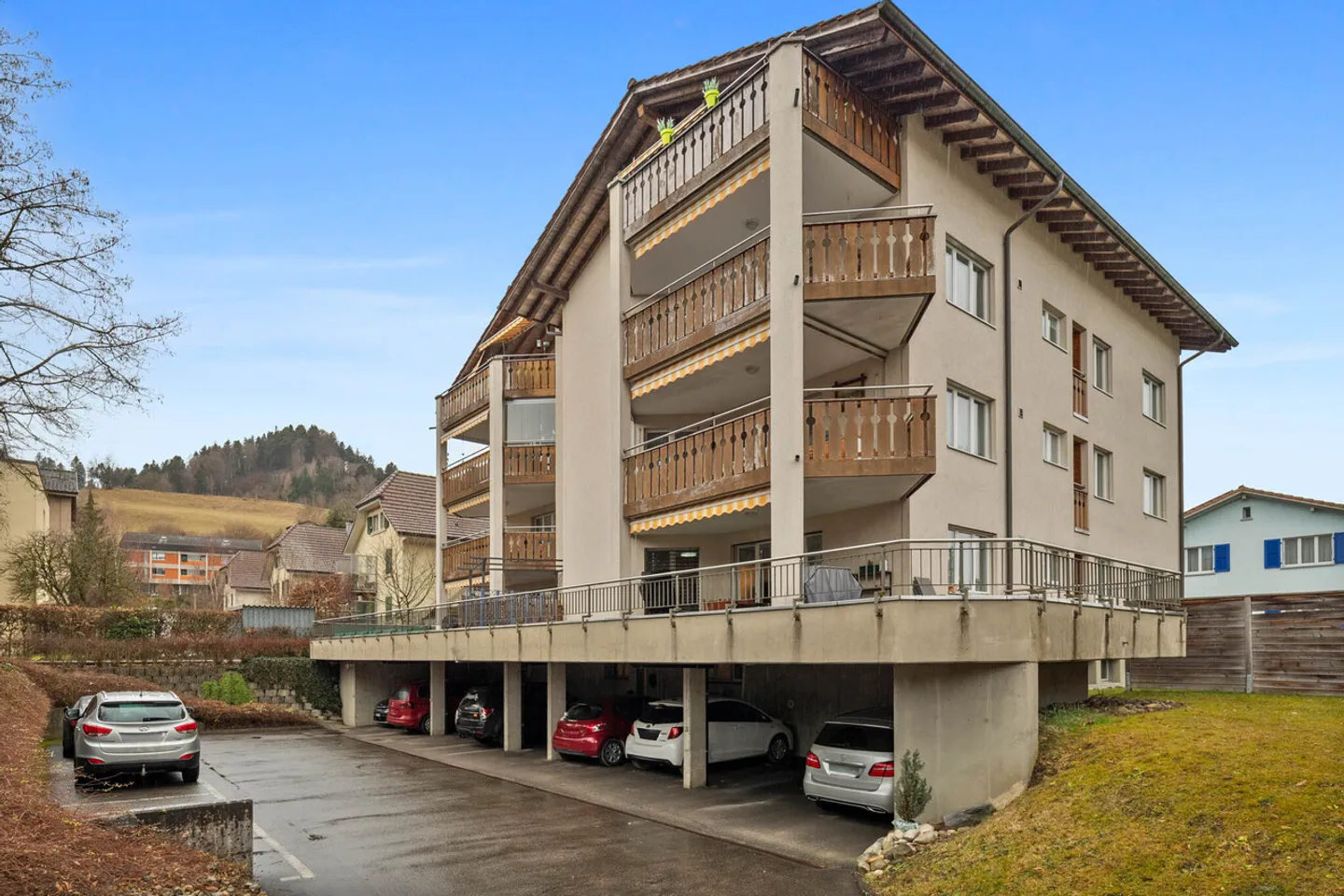 Mehrfamilienhaus mit 8 Wohnungen in Oberburg (BE) - Photo 3 sur 4