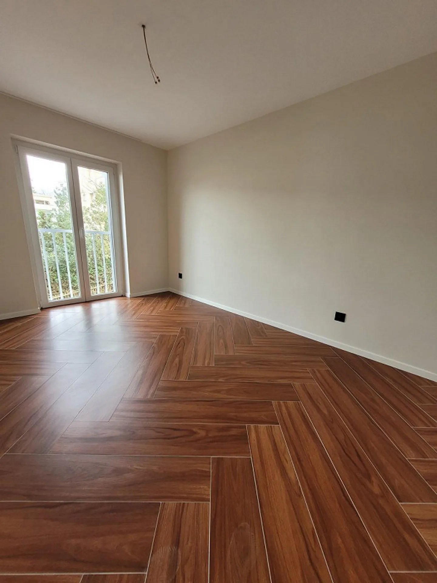 Erstbezug von gesamtrenovierten Wohnungen mit Photovoltaik-Fassade - Photo 5 of 8