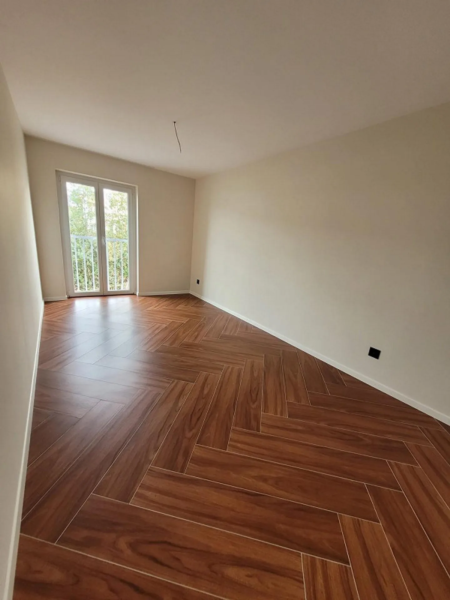 Erstbezug von gesamtrenovierten Wohnungen mit Photovoltaik-Fassade - Photo 6 of 8