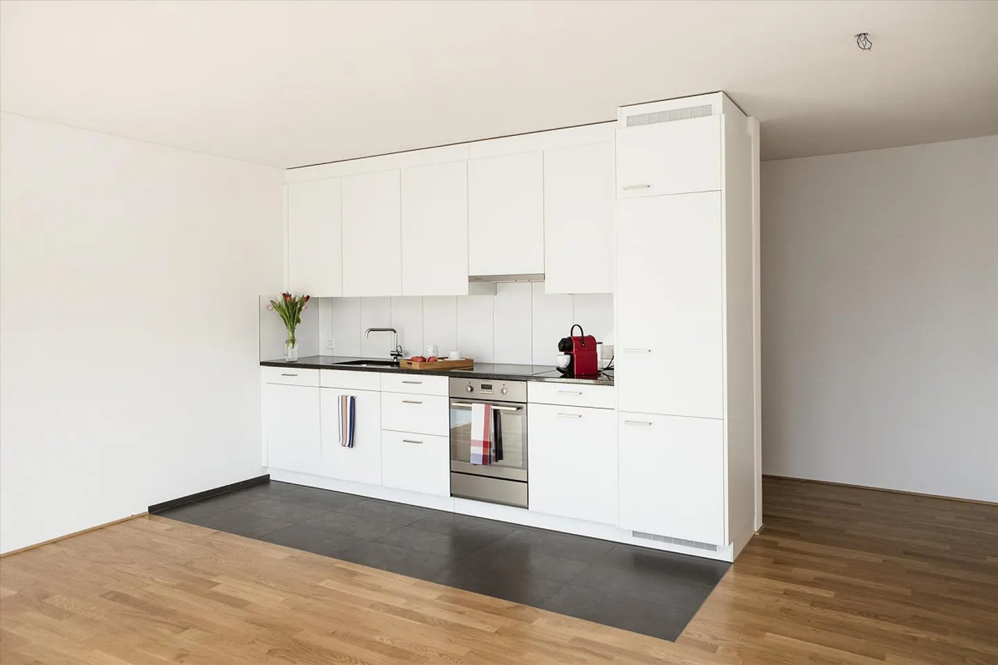 Appartamento moderno con area giardino in affitto! - Foto 3 di 8