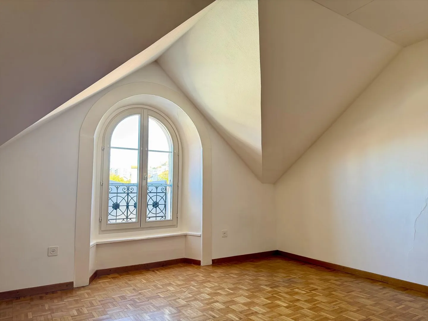 Appartamento 4 locali - Foto 2 di 8