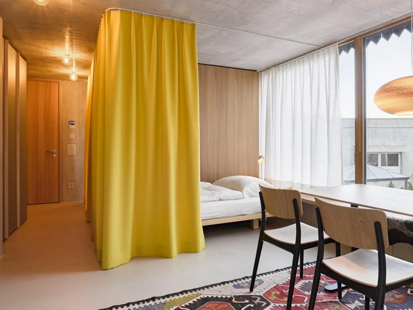 Charmante Einzimmerwohnung mit Villennutzung - Foto 3 von 8