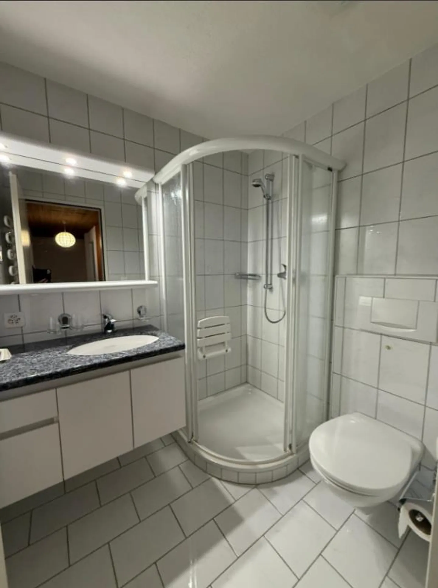 Maison de famille en rangée de 6 chambres - Photo 4 sur 5