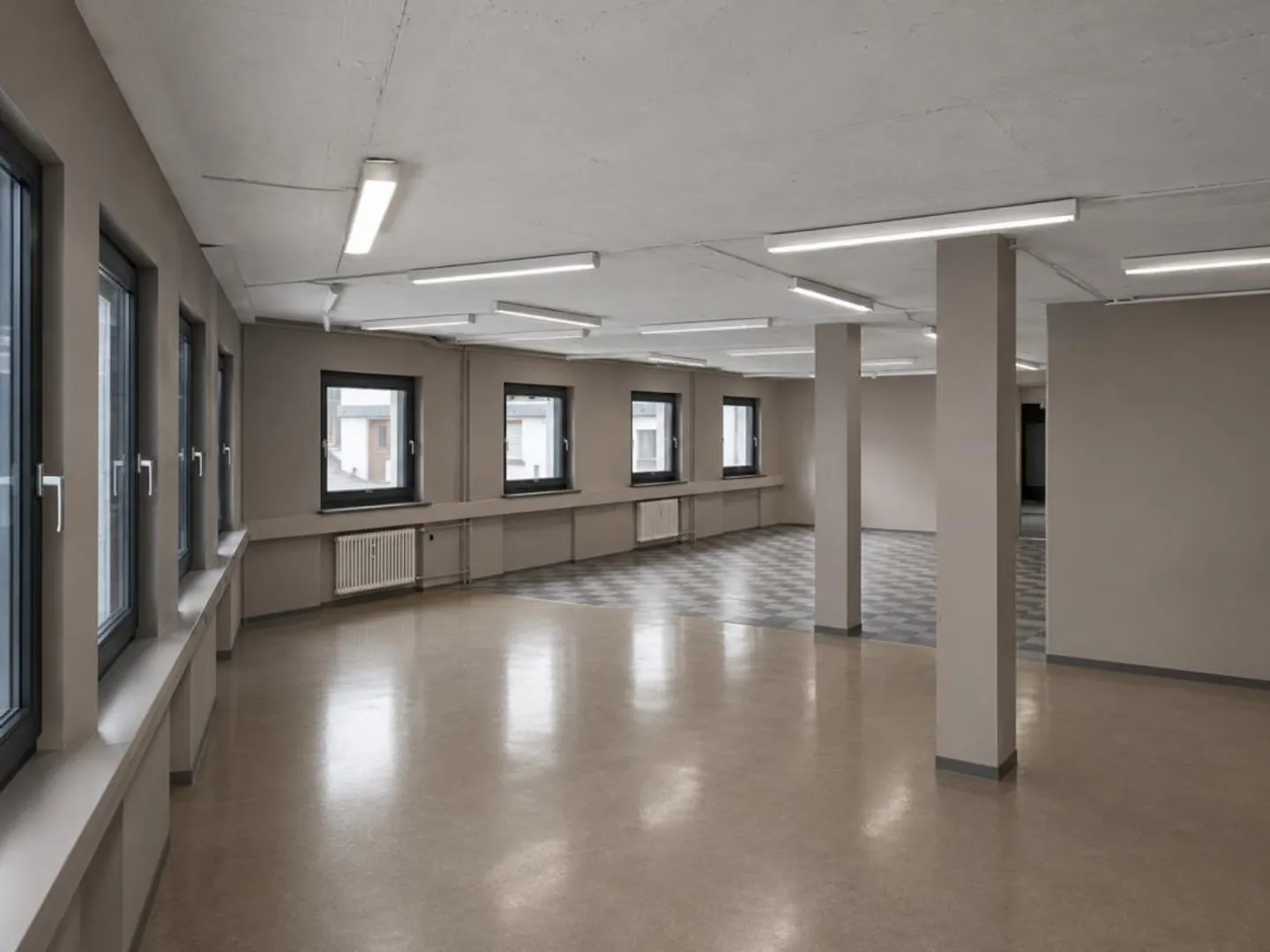 Commercial/Office Space - Photo 2 of 4
