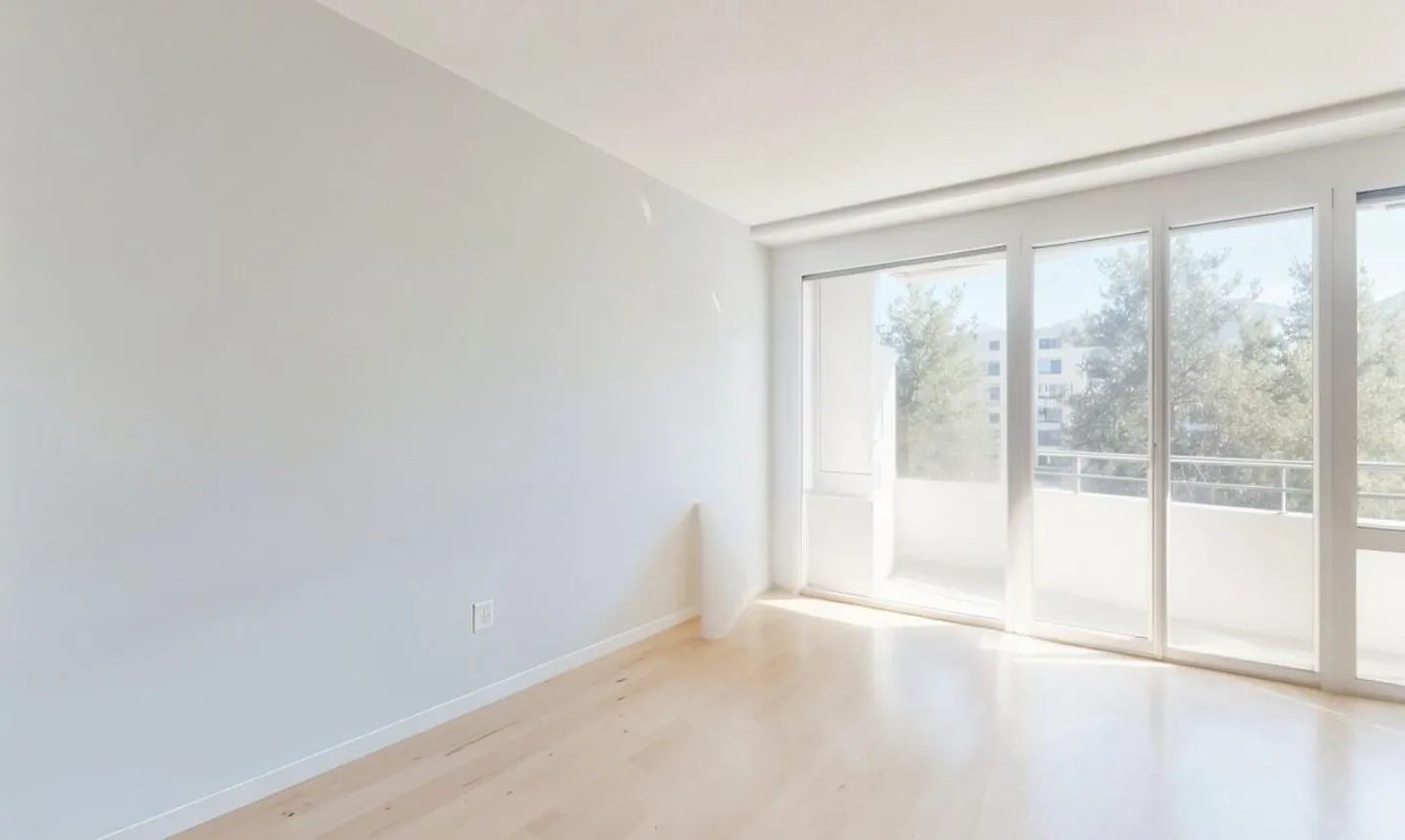 Appartement ensoleillé avec balcon - Photo 4 sur 11