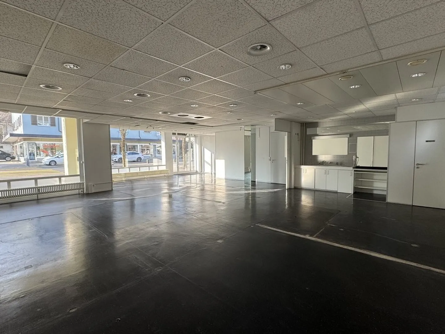 La tua nuova sede aziendale nella migliore posizione di Wabern! - Foto 5 di 10