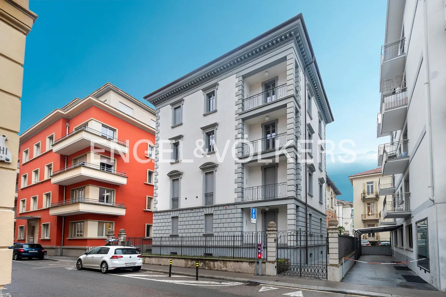 Luxuswohnung in Lugano - Foto 1 von 13