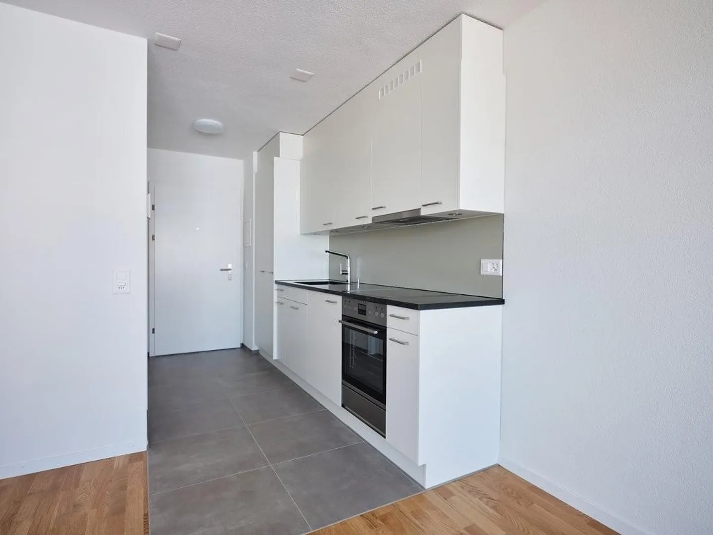 Gemütliche Wohnung mit Balkon - Foto 3 von 11