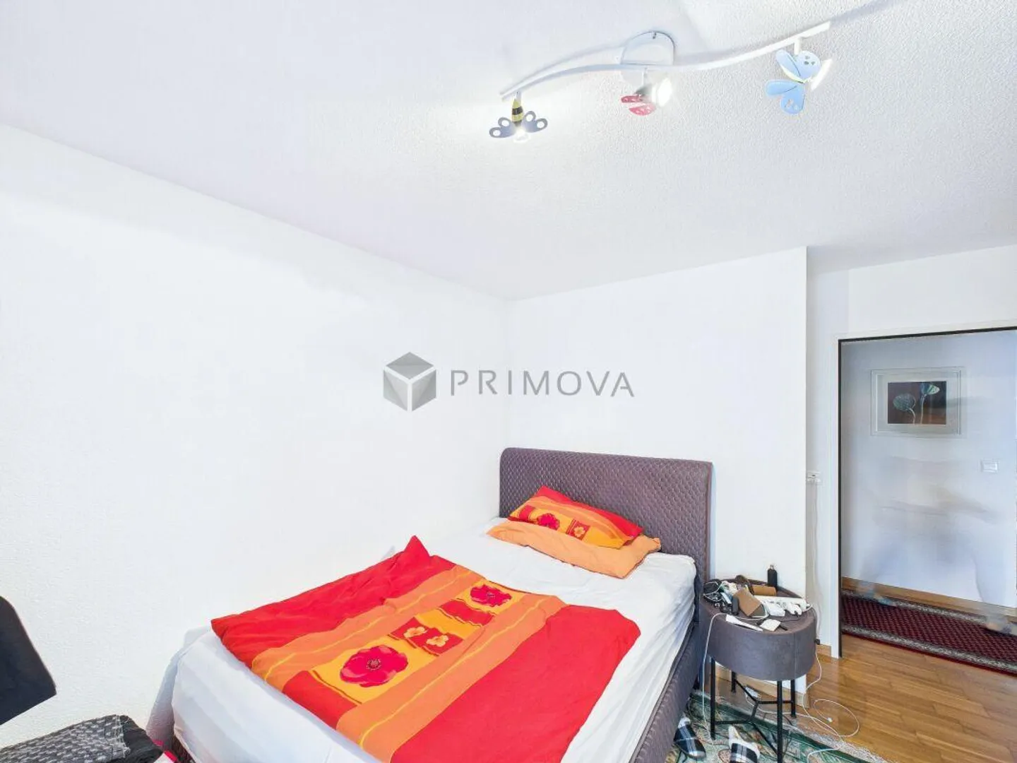 Zentral und doch ruhig - charmante 4.5 Zimmer-Wohnung in Volketswil - Foto 6 von 9