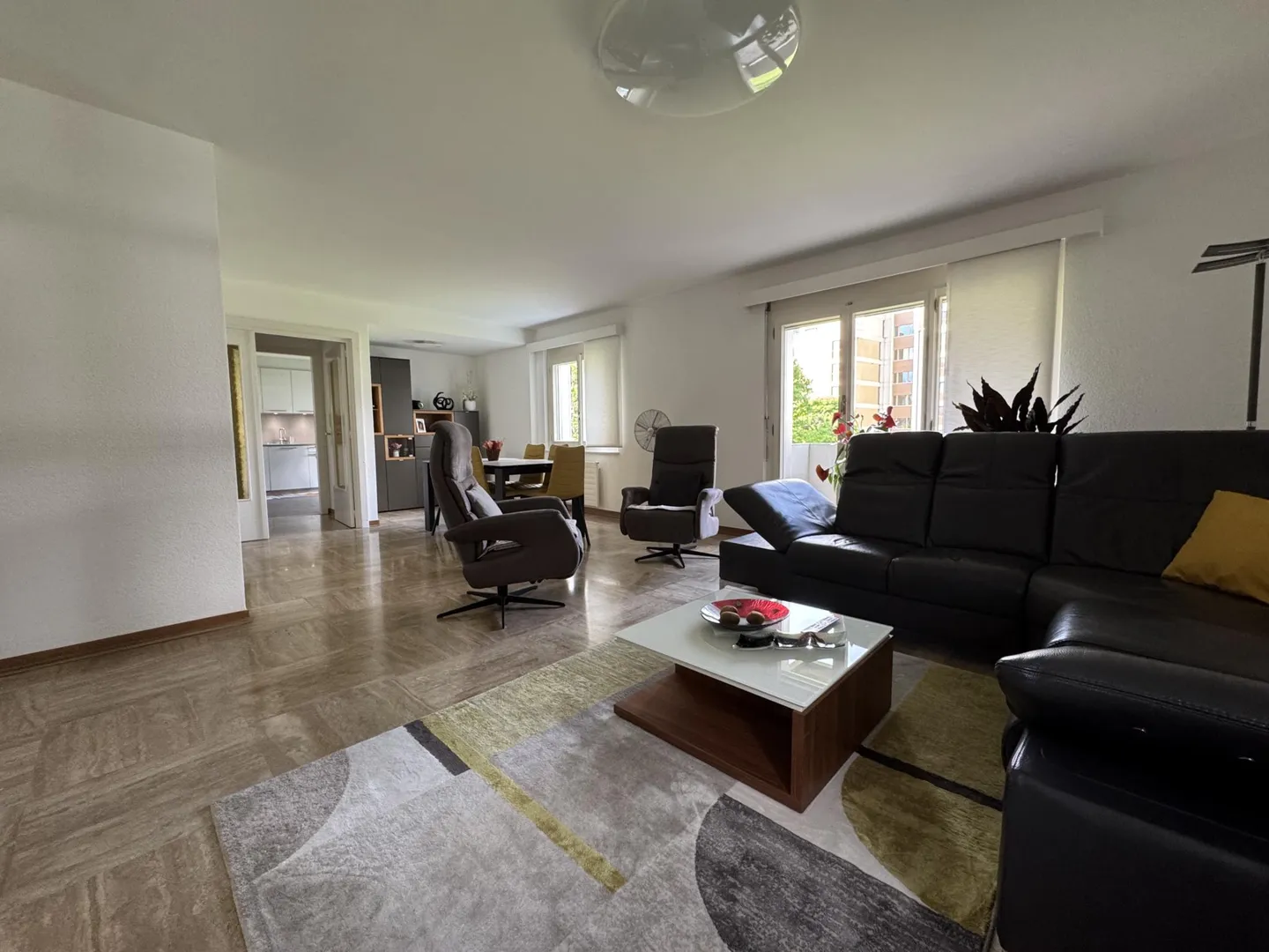 Appartement spacieux à Martigny - Photo 3 sur 9