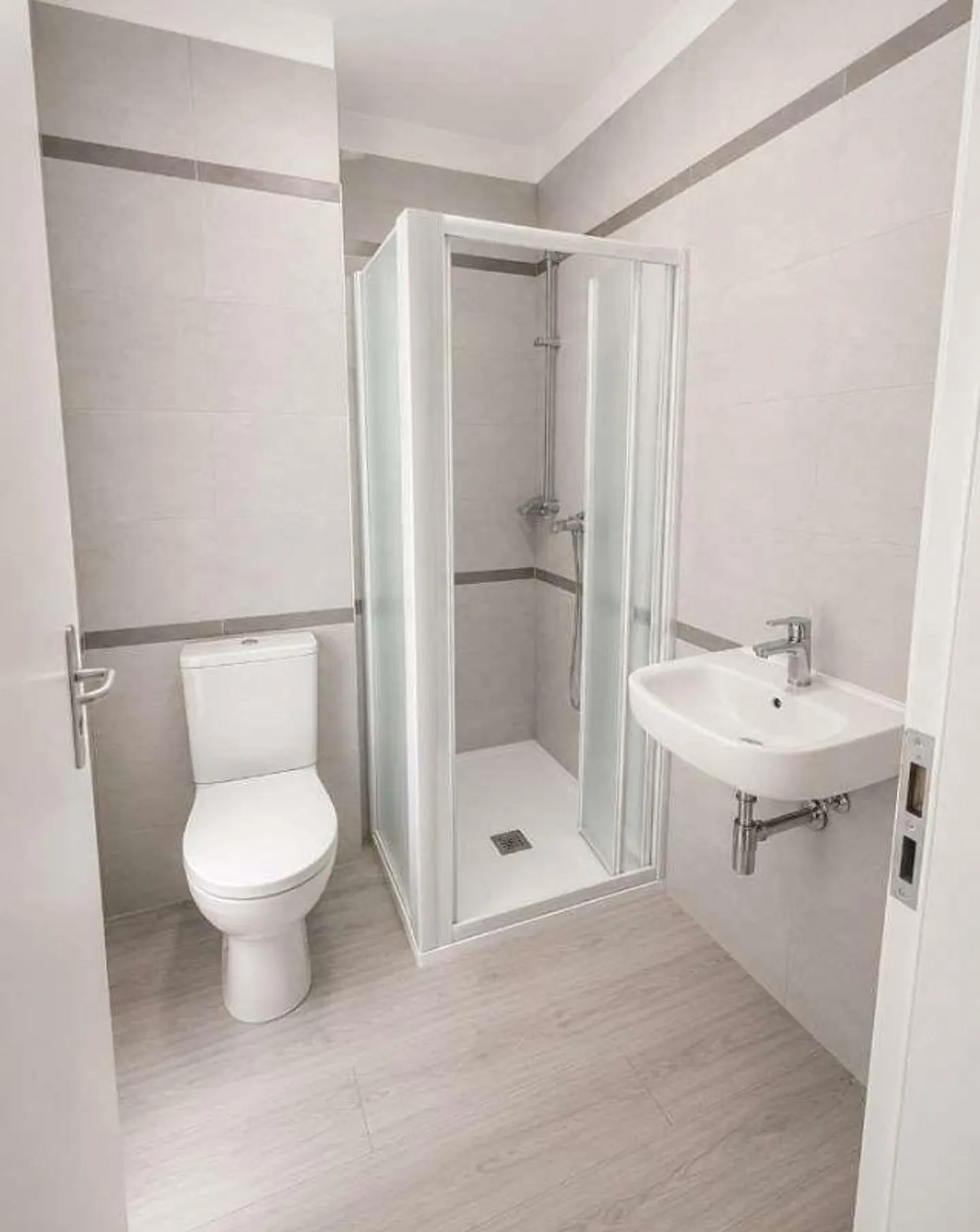 4.5 pièces à Mendrisio - Espace, luminosité et confort à un prix imbattable - Photo 9 sur 10
