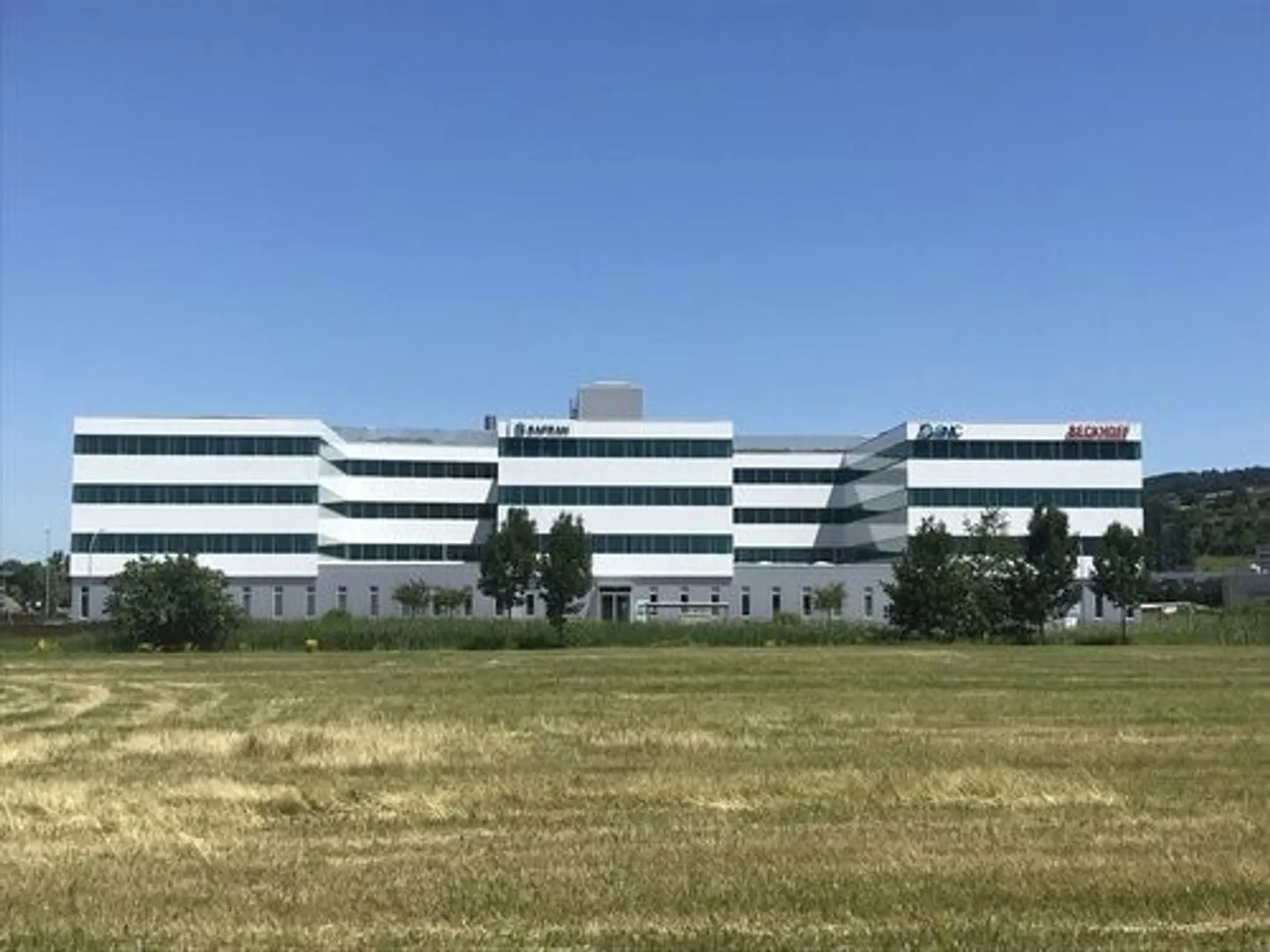 Rohes Bürofläche von 157m2 im Y-Parc - Foto 1 von 1