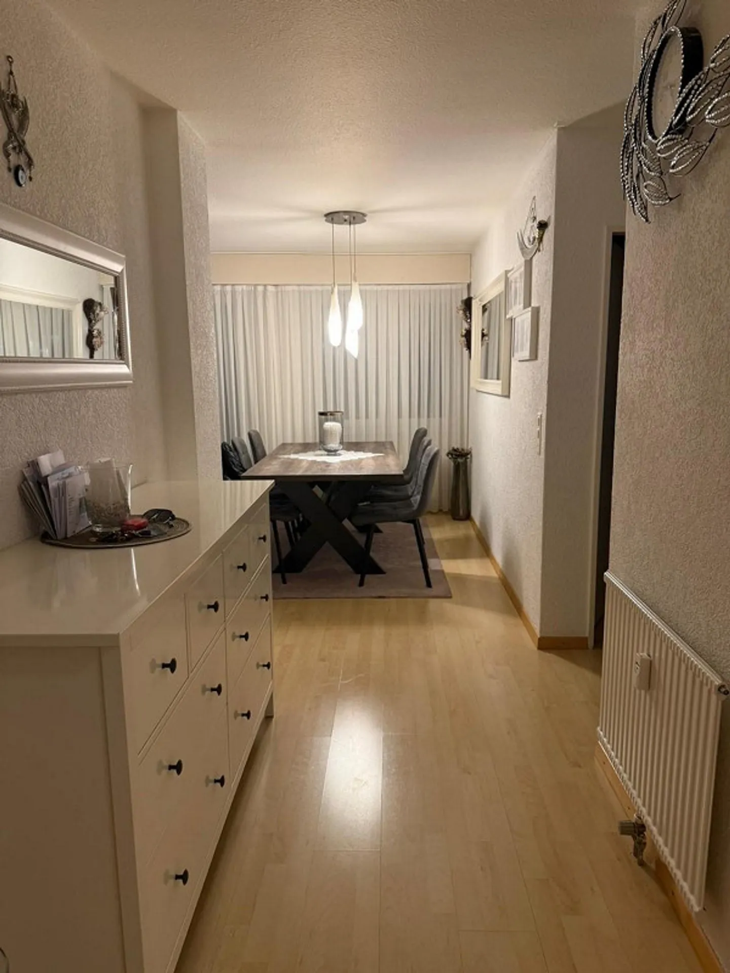 Appartement lumineux de 4,5 pièces au 4ème étage dans un emplacement central à Grenchen - Photo 3 sur 10