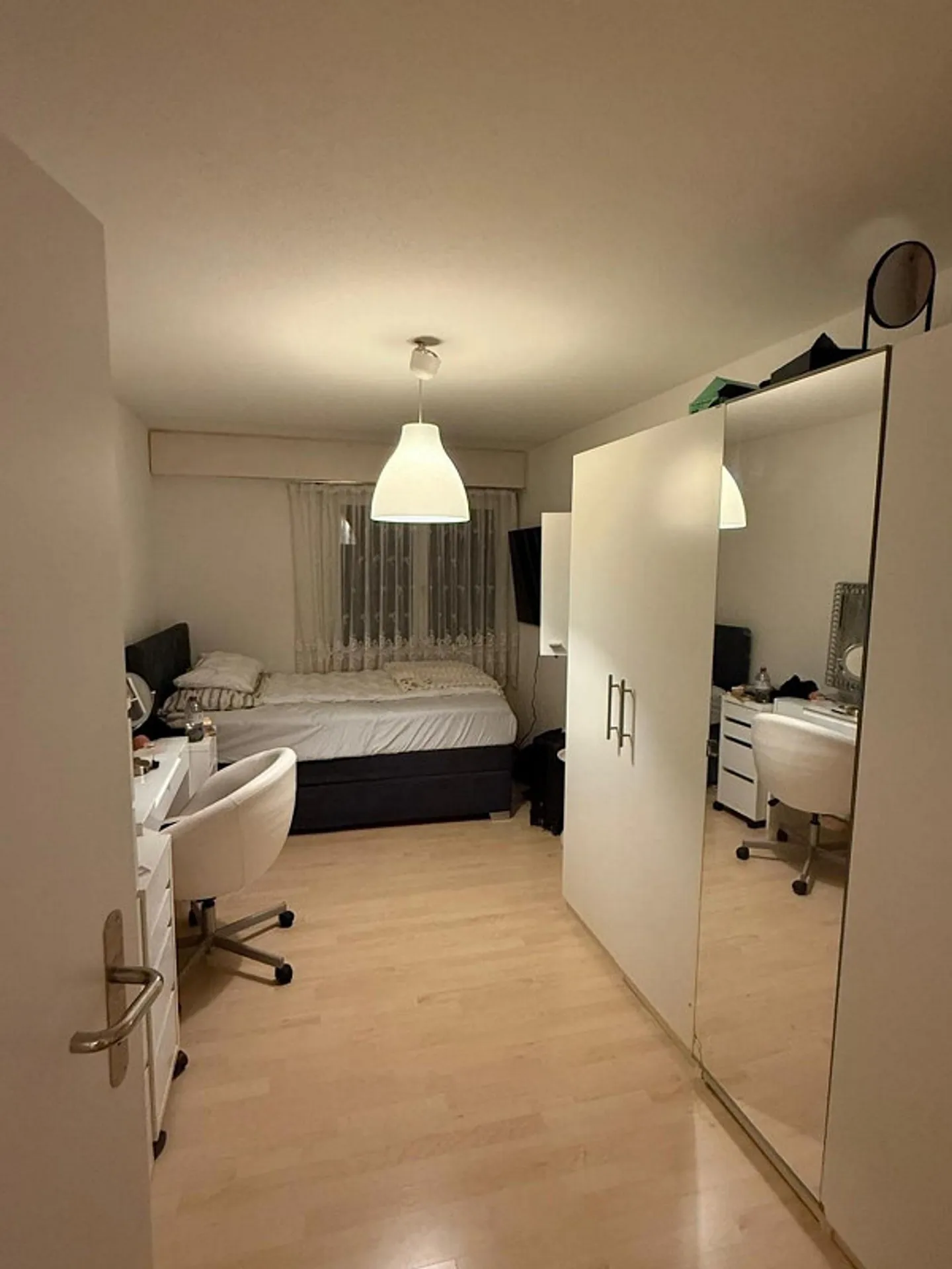 Appartement lumineux de 4,5 pièces au 4ème étage dans un emplacement central à Grenchen - Photo 5 sur 10