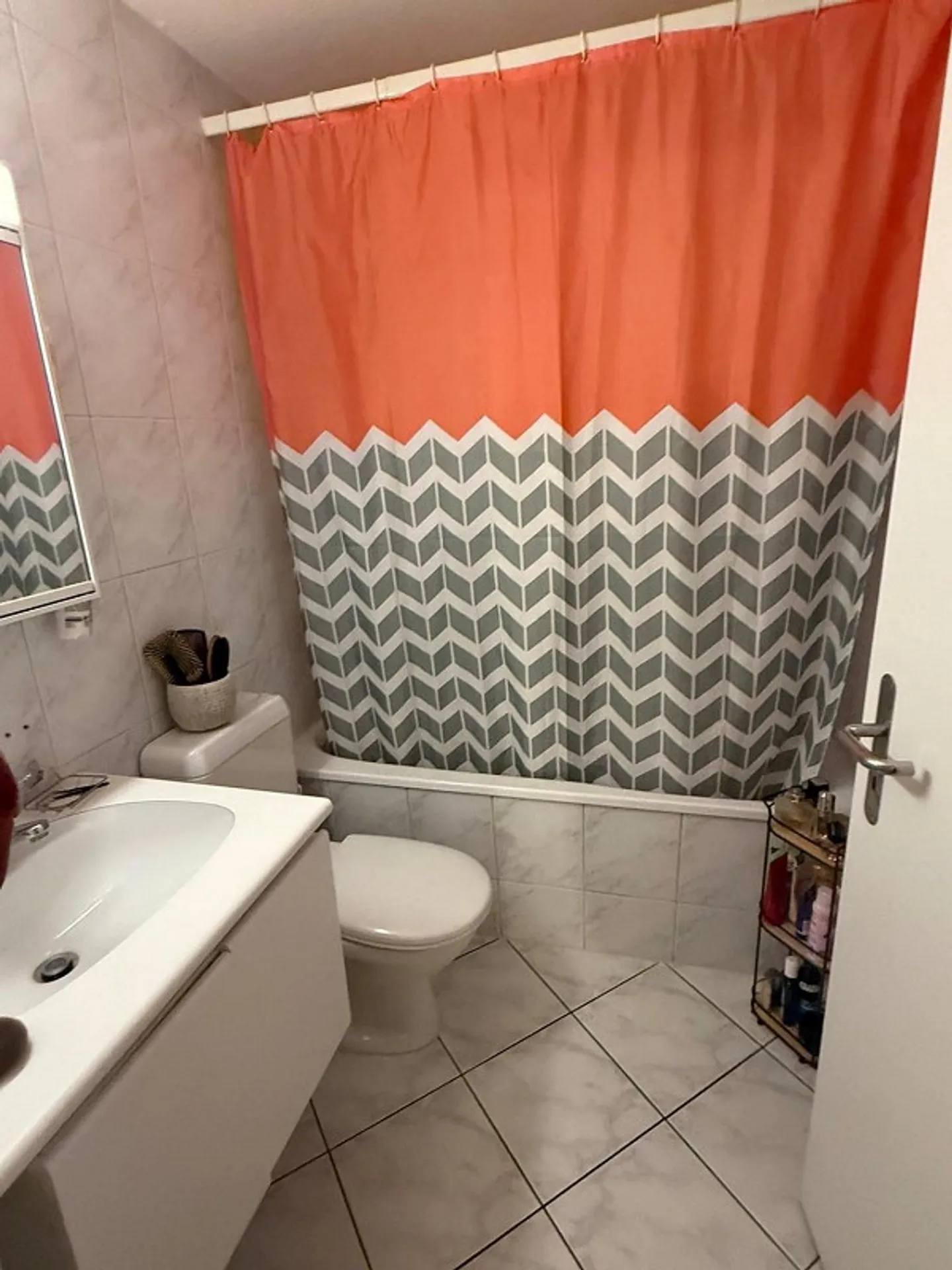 Appartement lumineux de 4,5 pièces au 4ème étage dans un emplacement central à Grenchen - Photo 8 sur 10