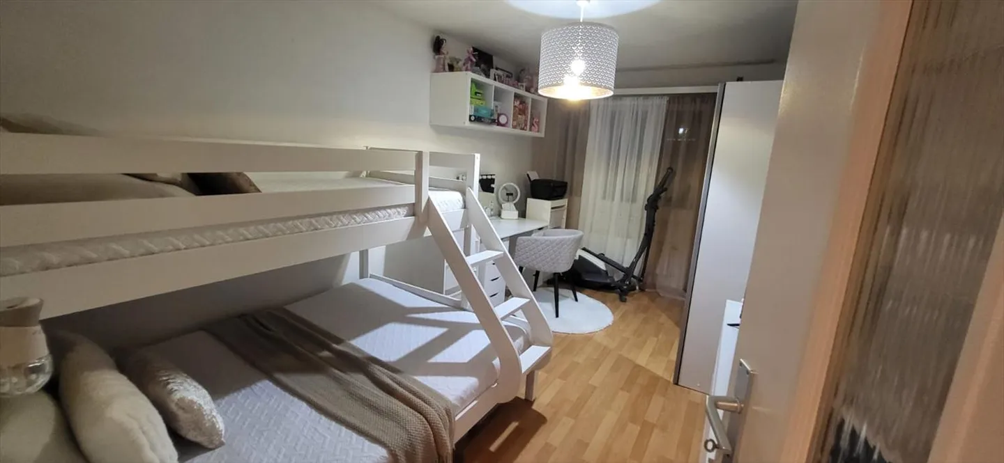 4-room apartment - Photo 4 of 4