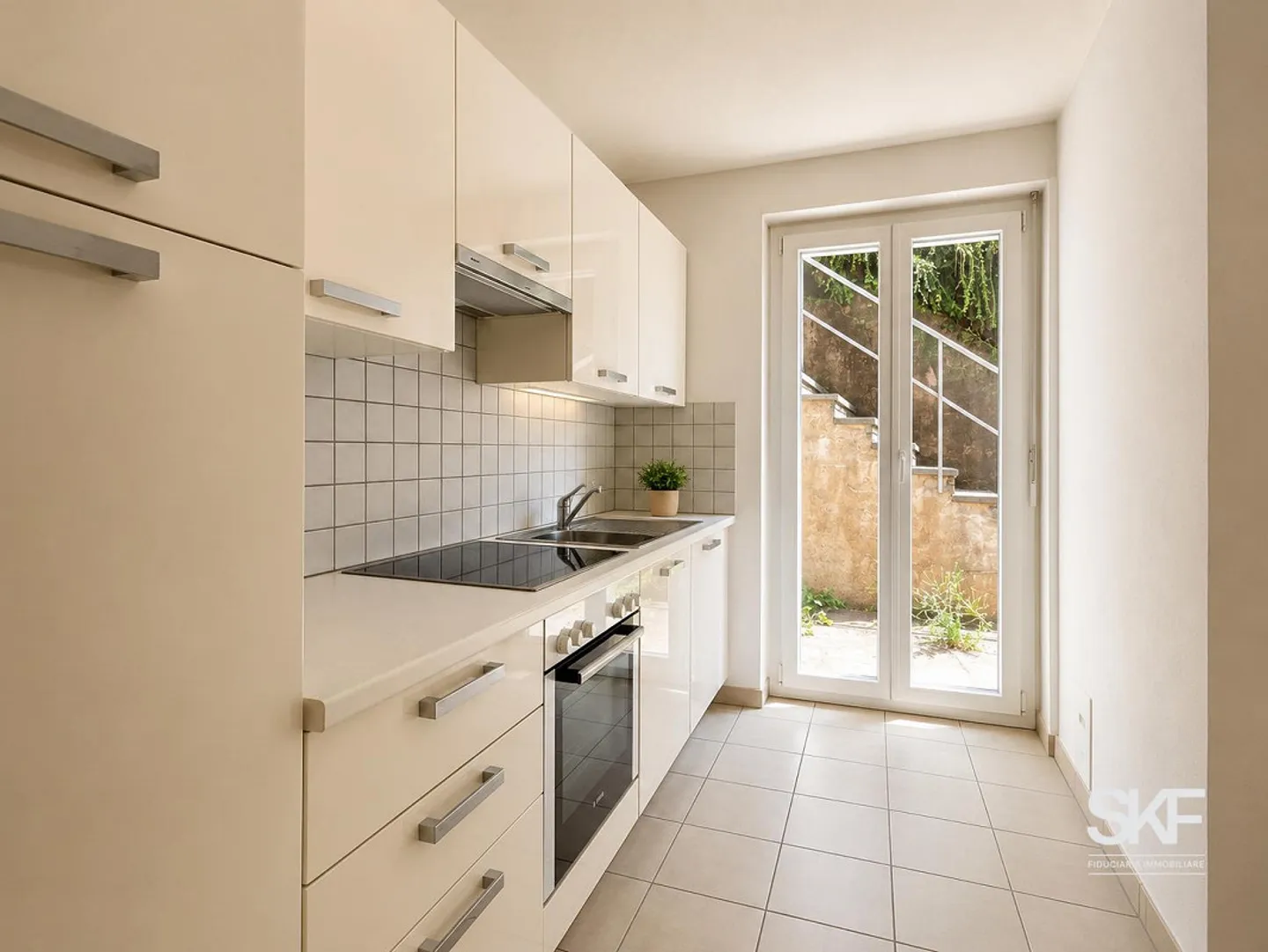 ALDESAGO - FOR RENT BRIGHT 2.5 ROOMS WITH LAKE VIEW - Photo 5 of 9