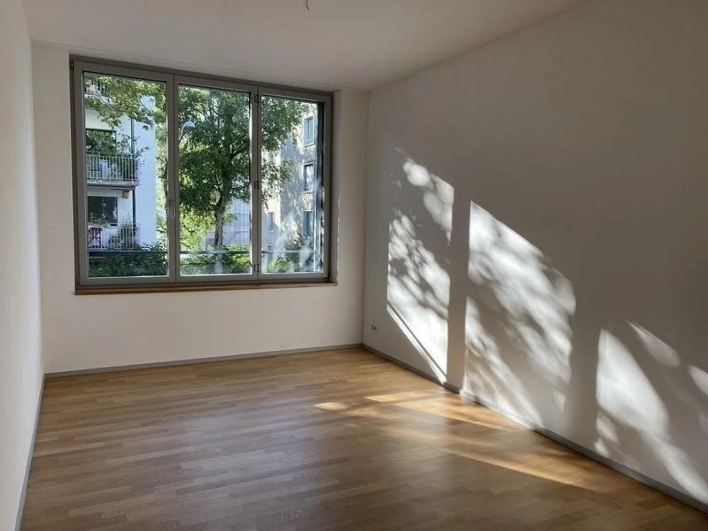 Charming 2.5 Room Apartment in Oerlikon - Photo 4 of 6