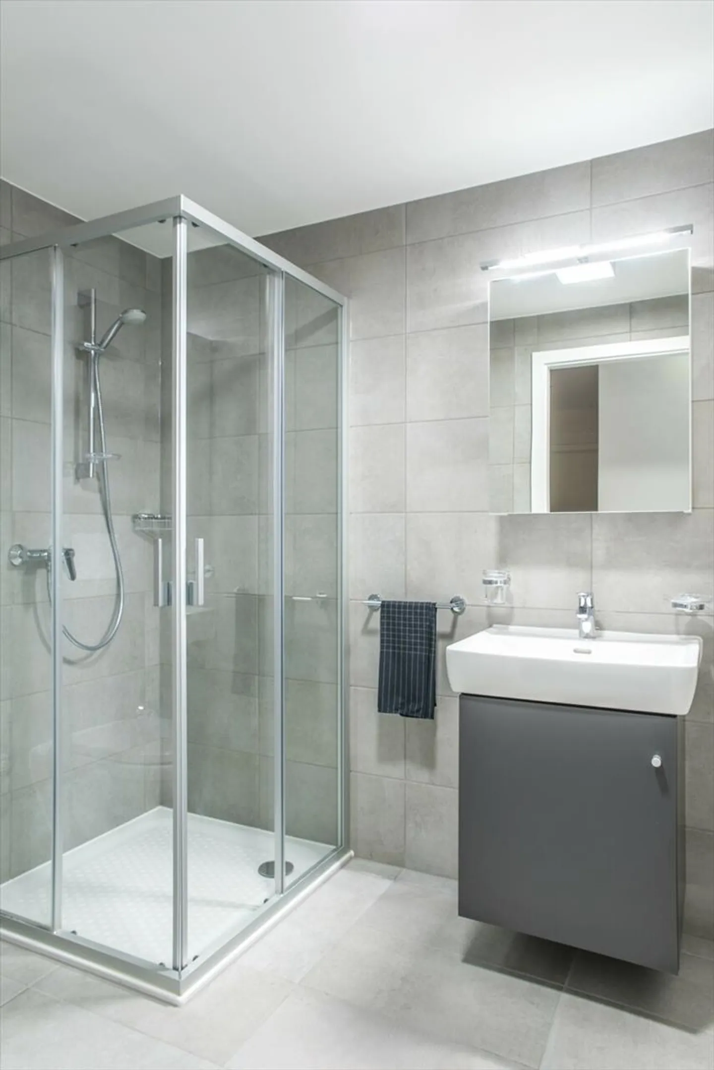 Magnifico appartamento di 3,5 stanze al piano terra - Foto 5 di 8