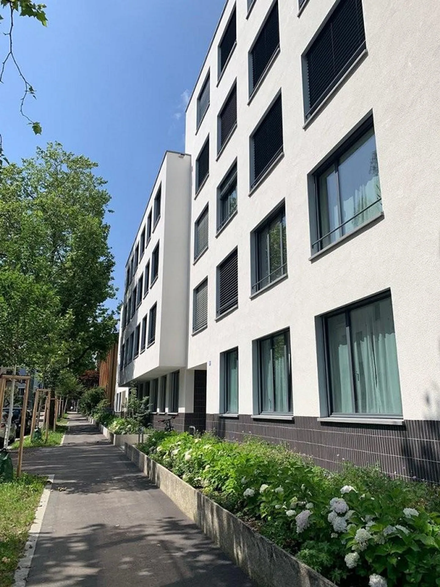 Charming 2.5 Room Apartment in Oerlikon - Photo 1 of 6
