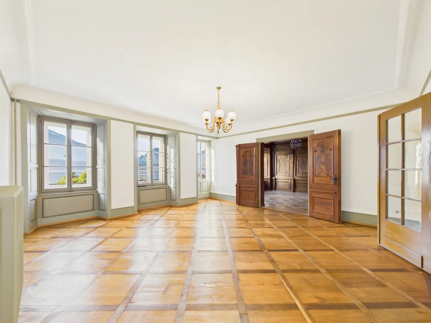 Villa aus dem 19. Jahrhundert mit Seeblick - Foto 7 von 13