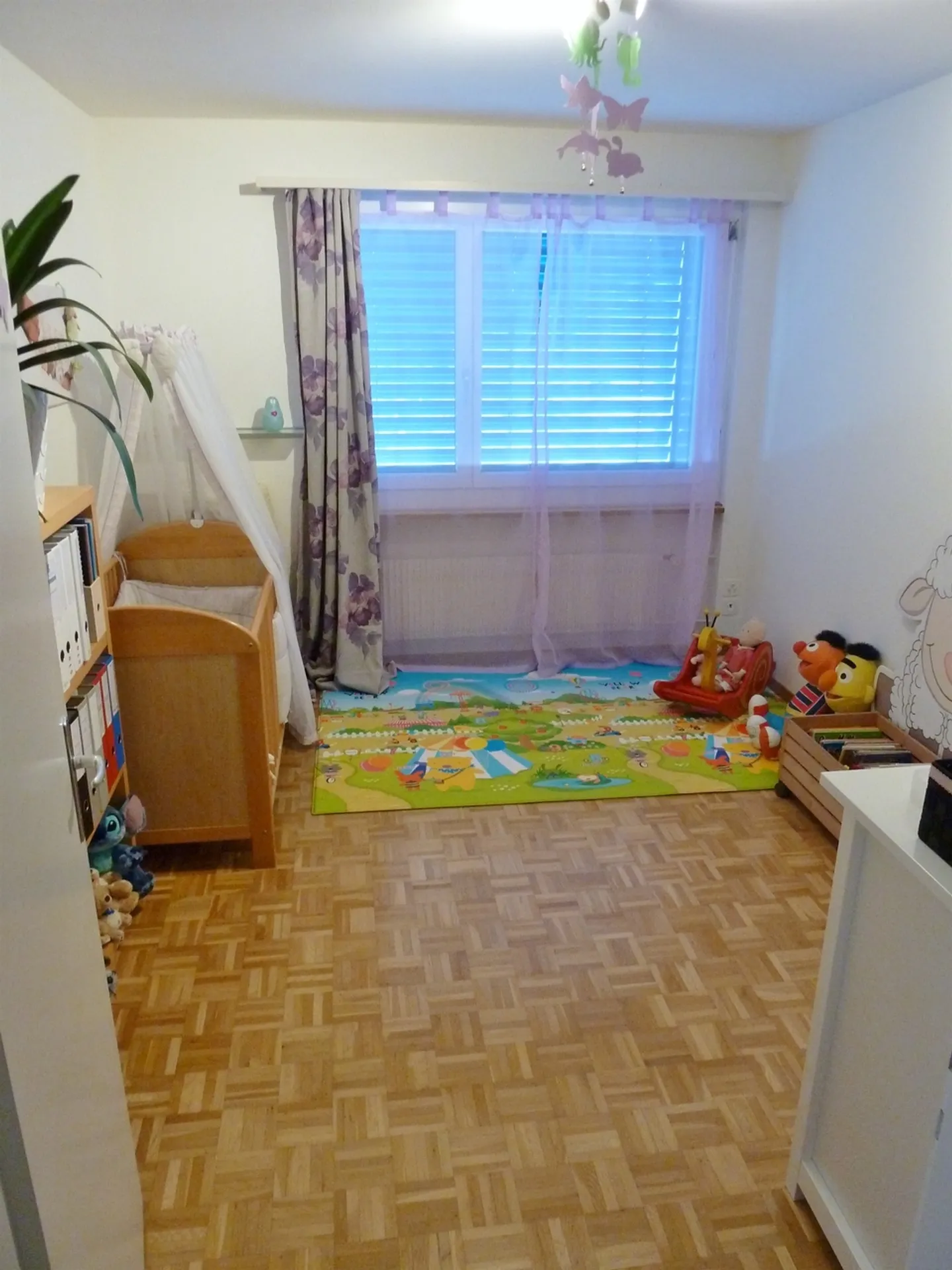 Central Living! - Photo 4 of 7