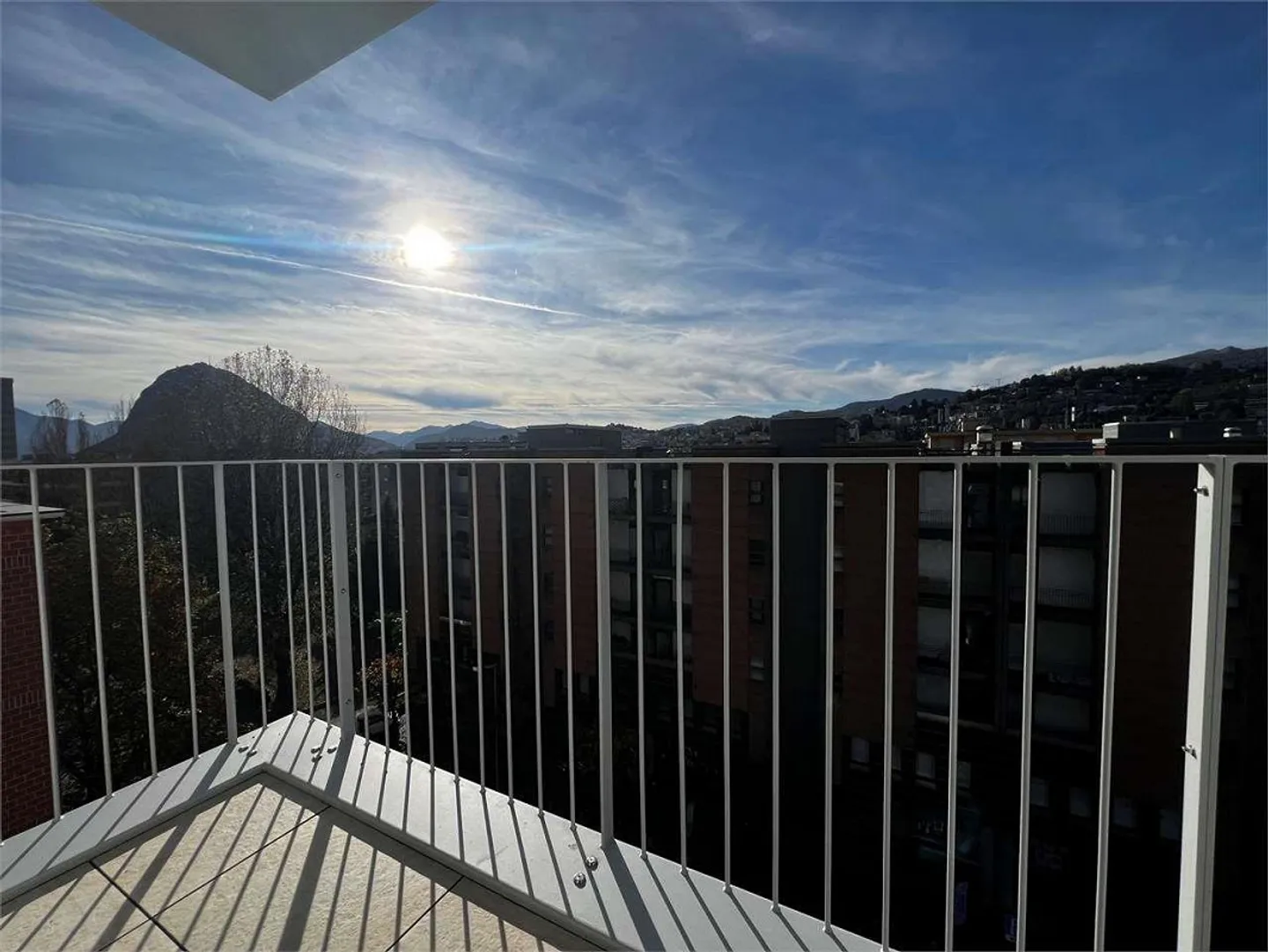 Ref. 2621 Viganello à louer penthouse 3.5 pièces - Photo 4 sur 8