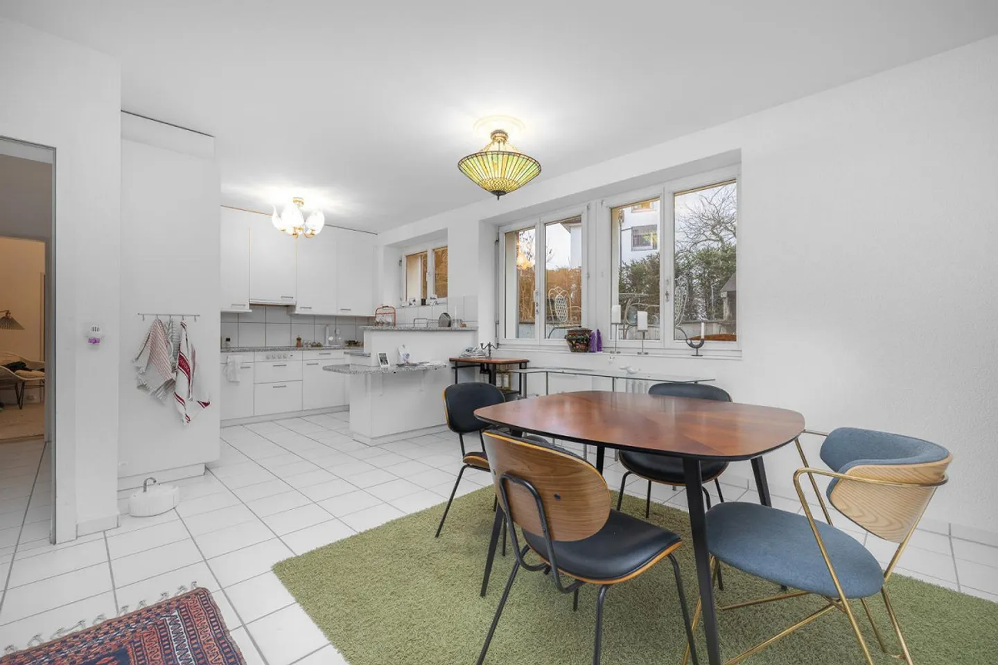 Appartamento in città con giardino - Foto 3 di 11