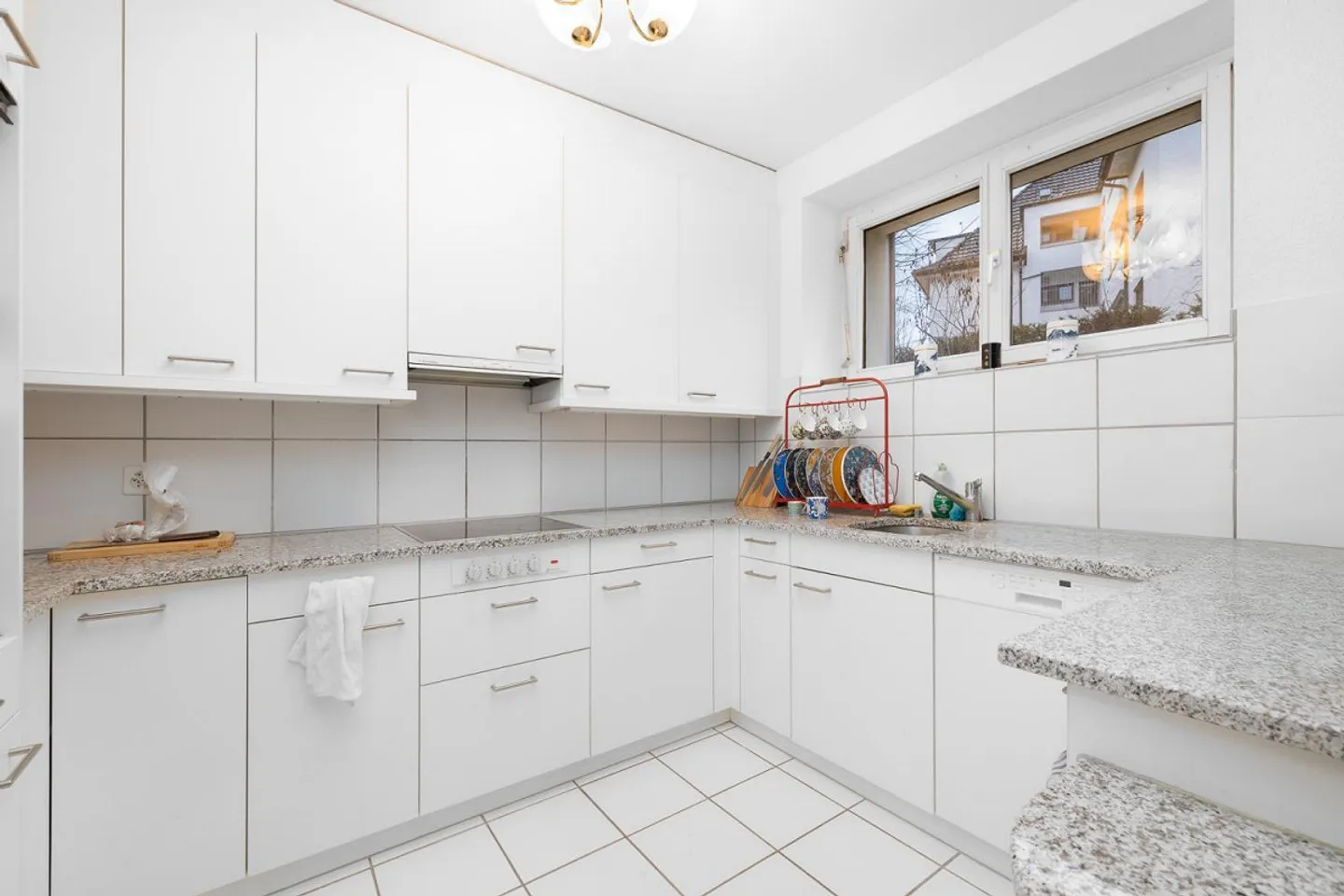 Appartamento in città con giardino - Foto 4 di 11