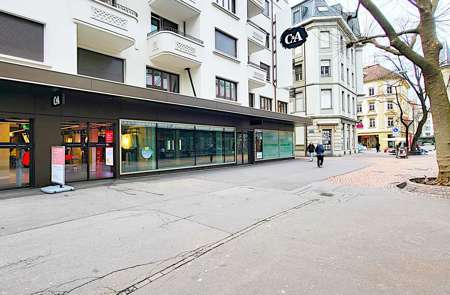 Spazi per uffici centrali - parzialmente ristrutturati con opzione di completamento! - Foto 12 di 12