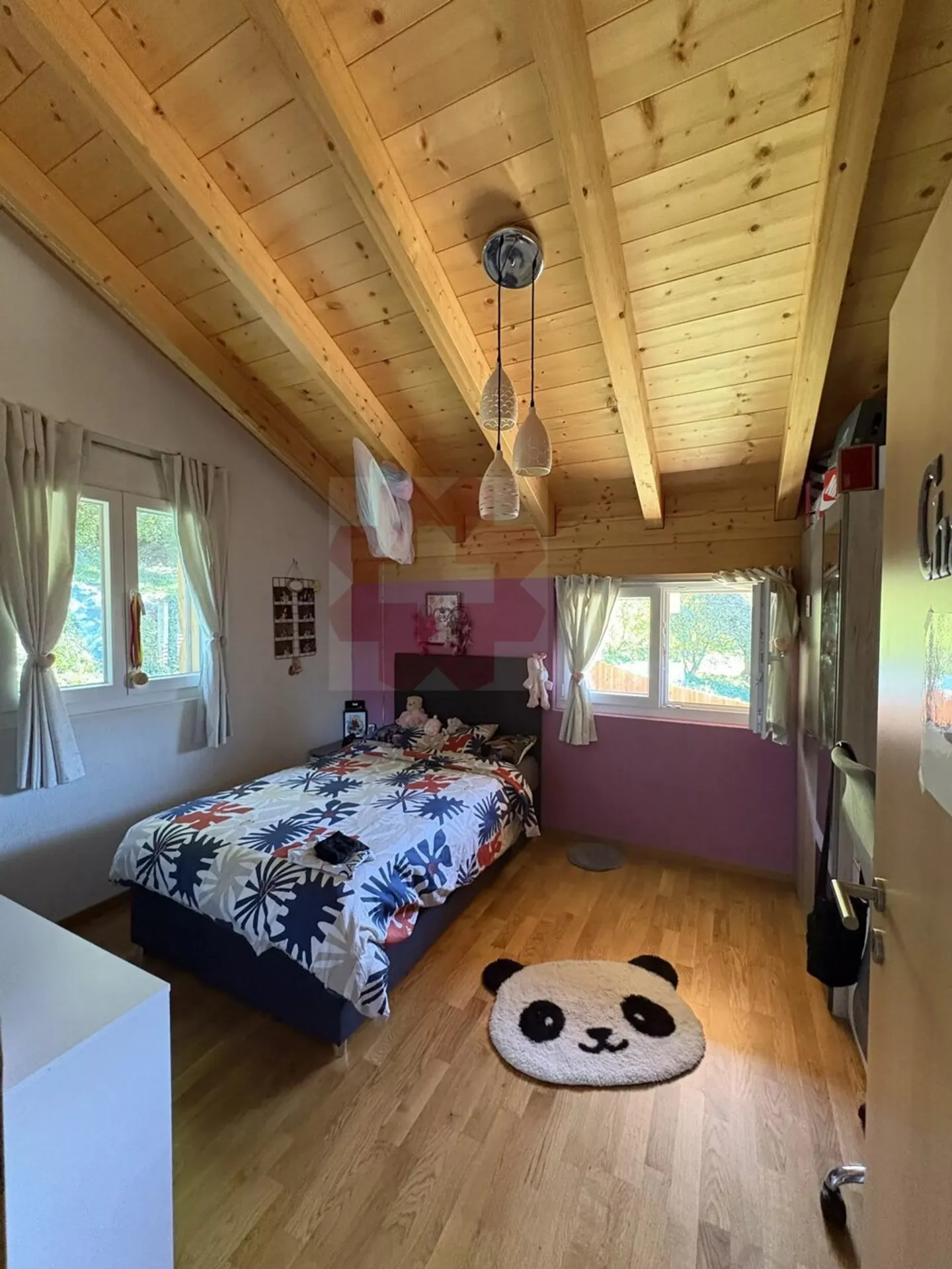 Loye chalet 5.5 rooms - Photo 9 of 10