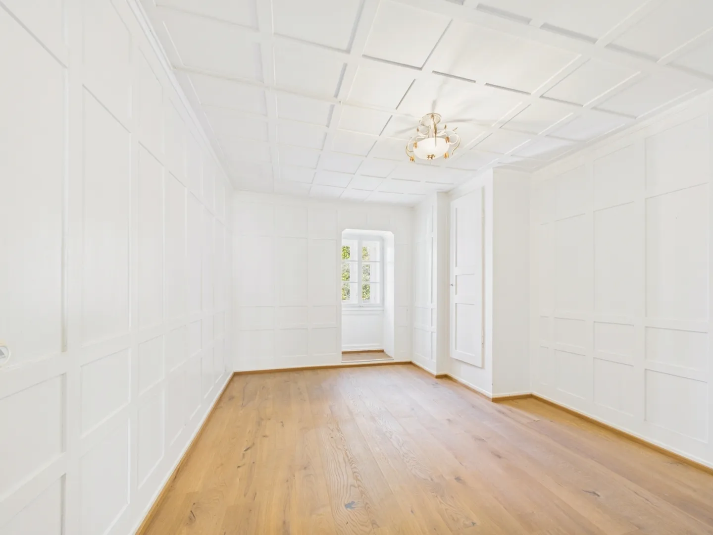 Villa aus dem 19. Jahrhundert mit Seeblick - Foto 11 von 13