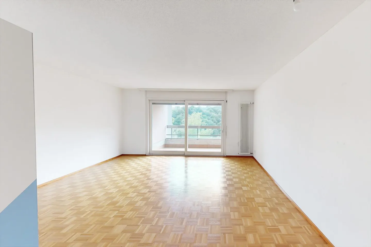 Appartement avec 4,5 pièces, entouré de verdure, mais à quelques pas du centre. - Photo 1 sur 12
