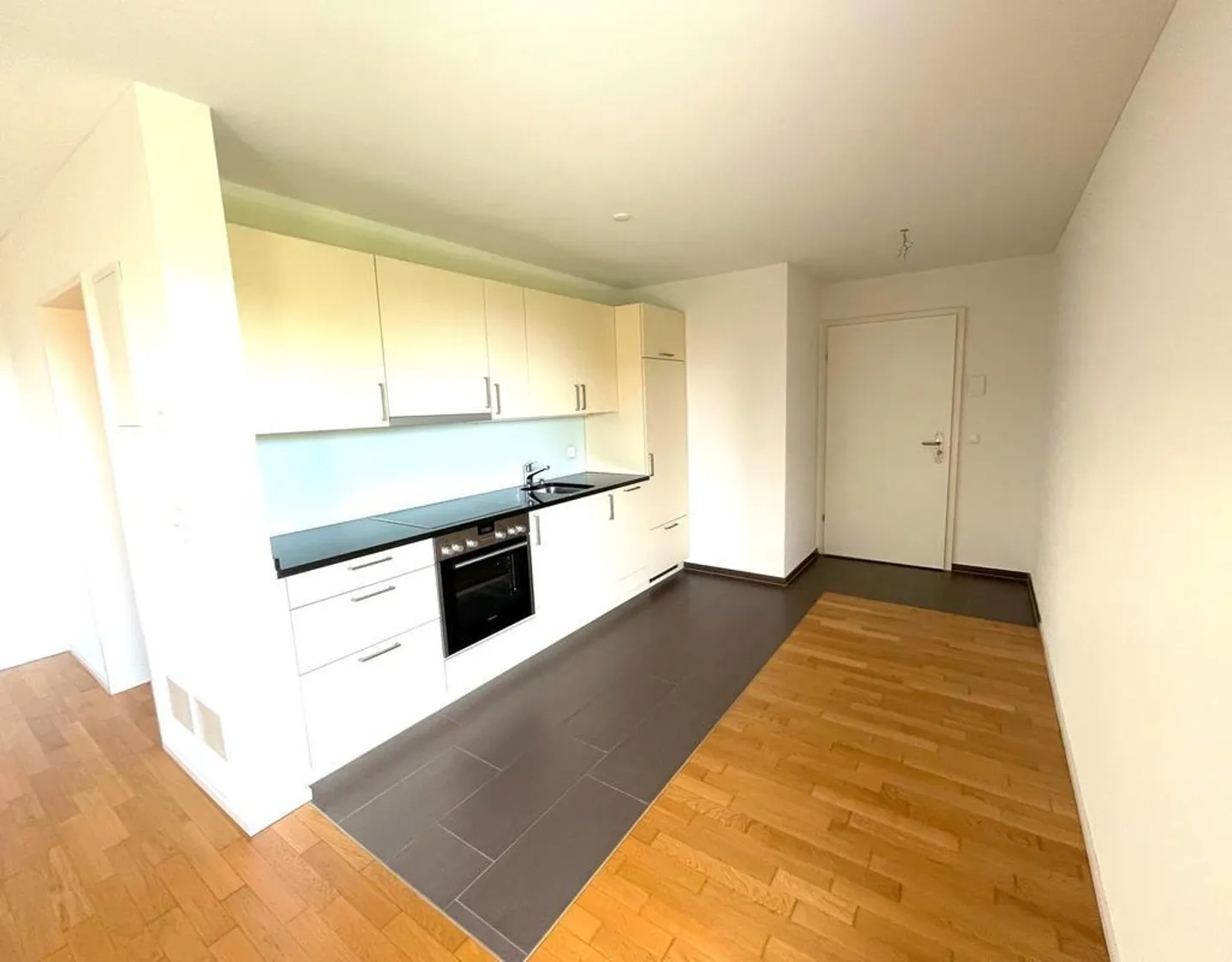 Appartement 1 pièce confortable - Photo 2 sur 4