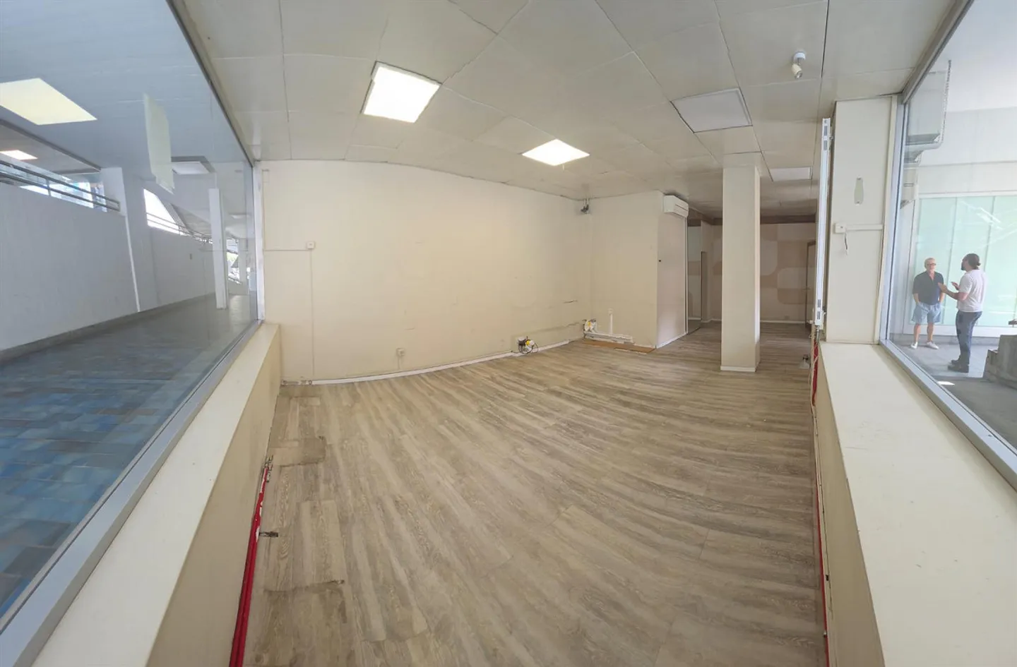 Espace commercial de 44 m² à Paradiso, à quelques pas du lac - Photo 6 sur 6