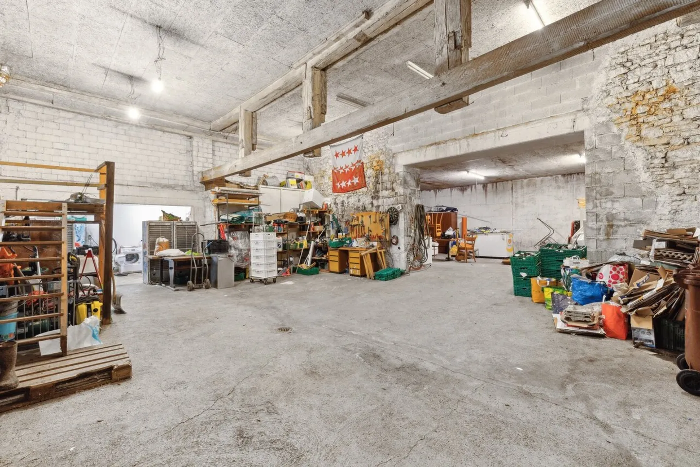 Edificio da trasformare nel centro del villaggio - Foto 4 di 8