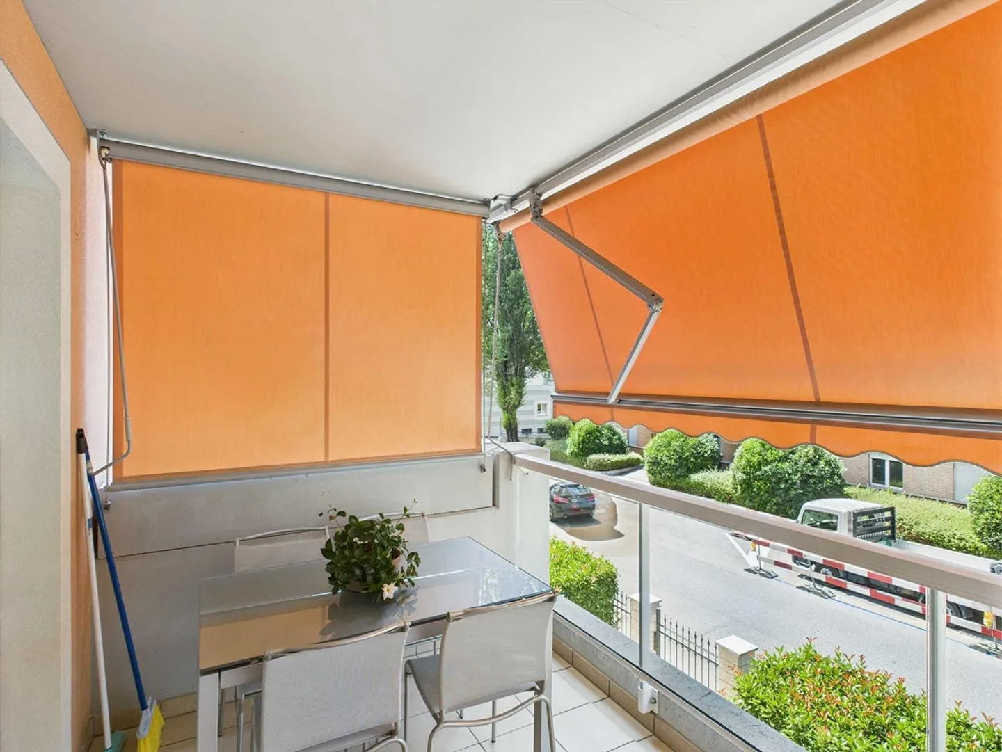 Bright 4.5-room apartment with terraces in Viganello - Photo 11 of 13